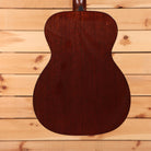 Martin 000-18 Golden Era acoustic guitar Natural with solid mahogany back and sides