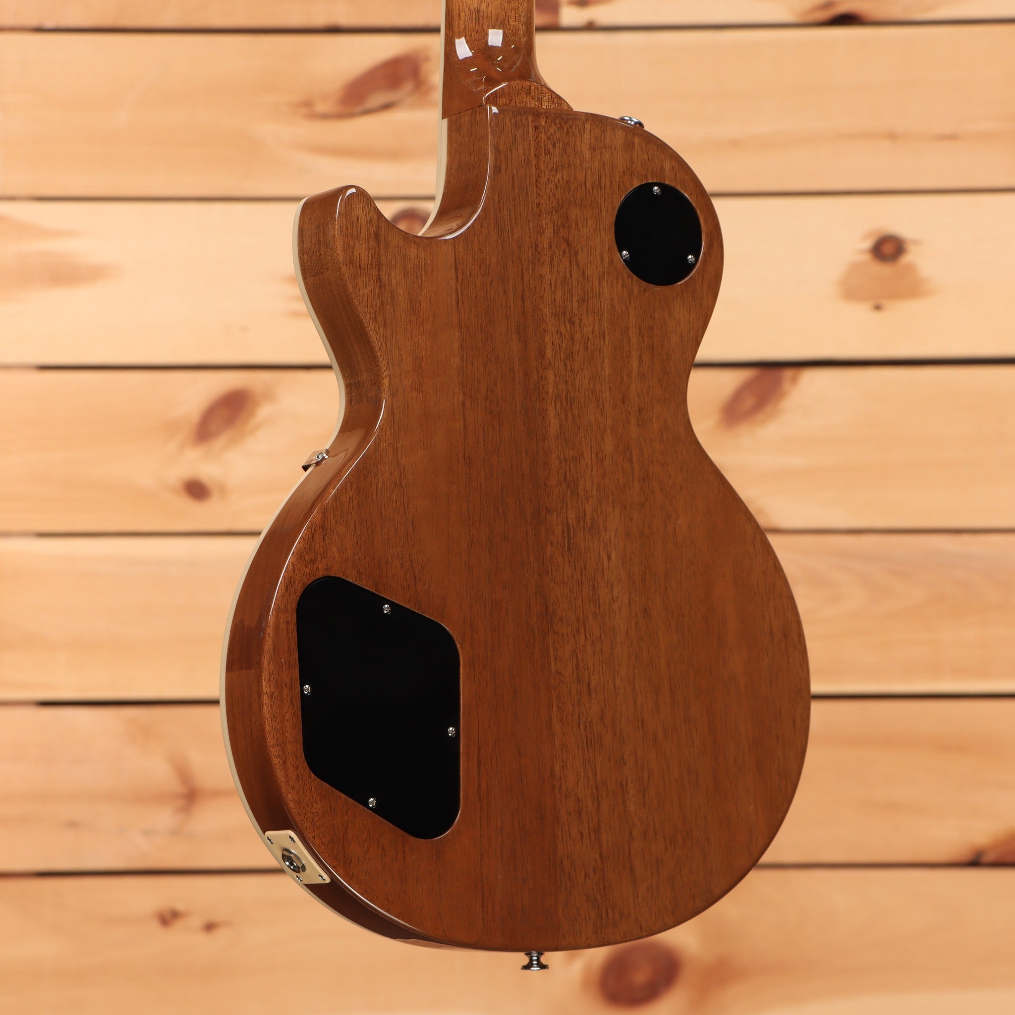 Gibson Les Paul Standard 60s Figured Top electric guitar Honey Amber mahogany back with control cavity cover