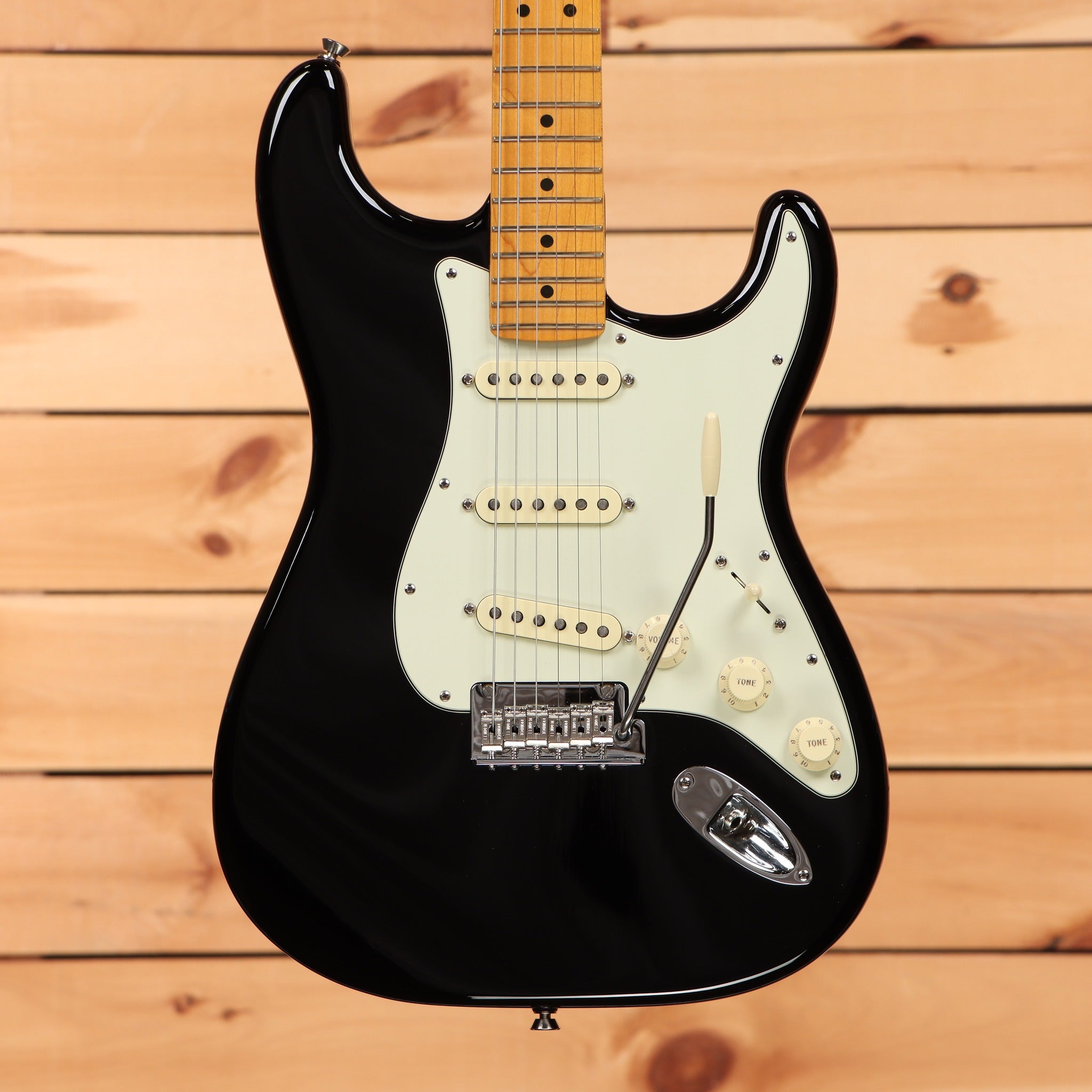 Fender American Professional II Stratocaster electric guitar Black with three single-coil pickups and maple neck