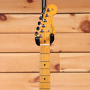 Fender American Professional II Stratocaster electric guitar Black with maple fretboard and chrome tuners