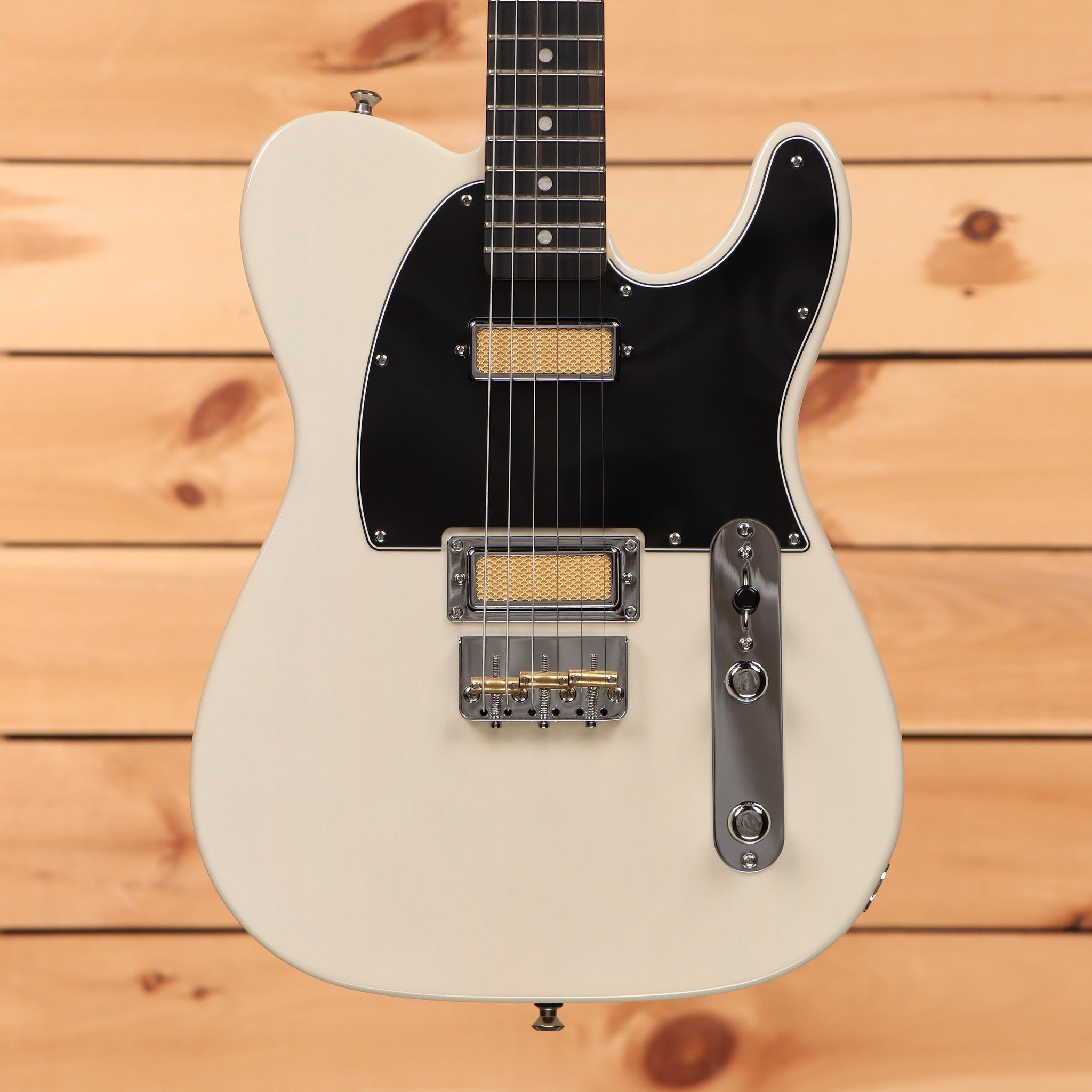 Fender Gold Foil Telecaster electric guitar White Blonde with dual gold foil pickups and black pickguard