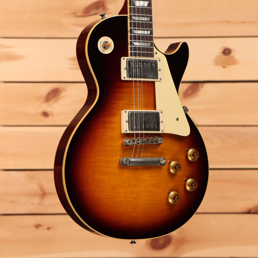 Gibson 1959 Les Paul Standard Reissue Ultra Light Aged Southern Fade electric guitar with flamed maple top and dual humbucker