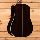 Martin D-28 Billy Strings dreadnought acoustic guitar Natural with rosewood back and herringbone center strip