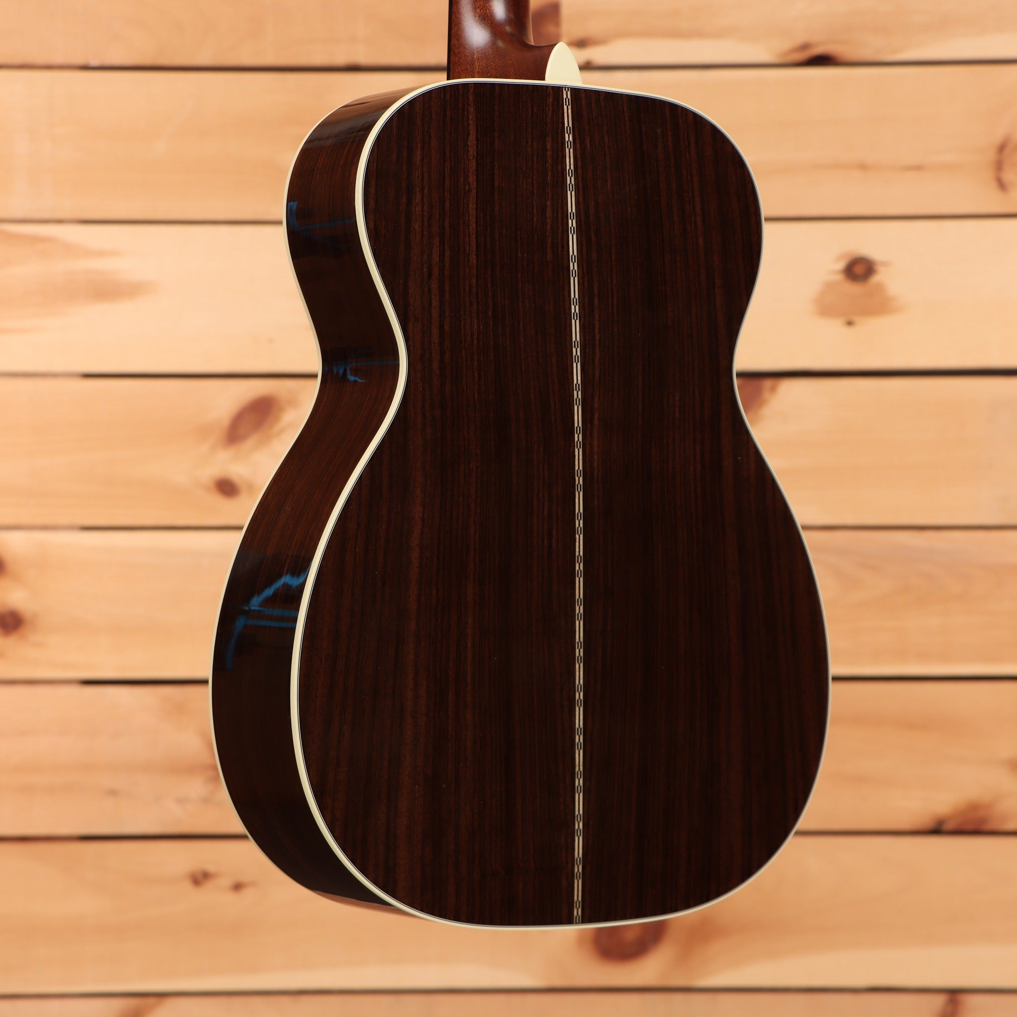 Martin 00-28 Natural acoustic guitar 00 body with Indian rosewood back and sides and white binding
