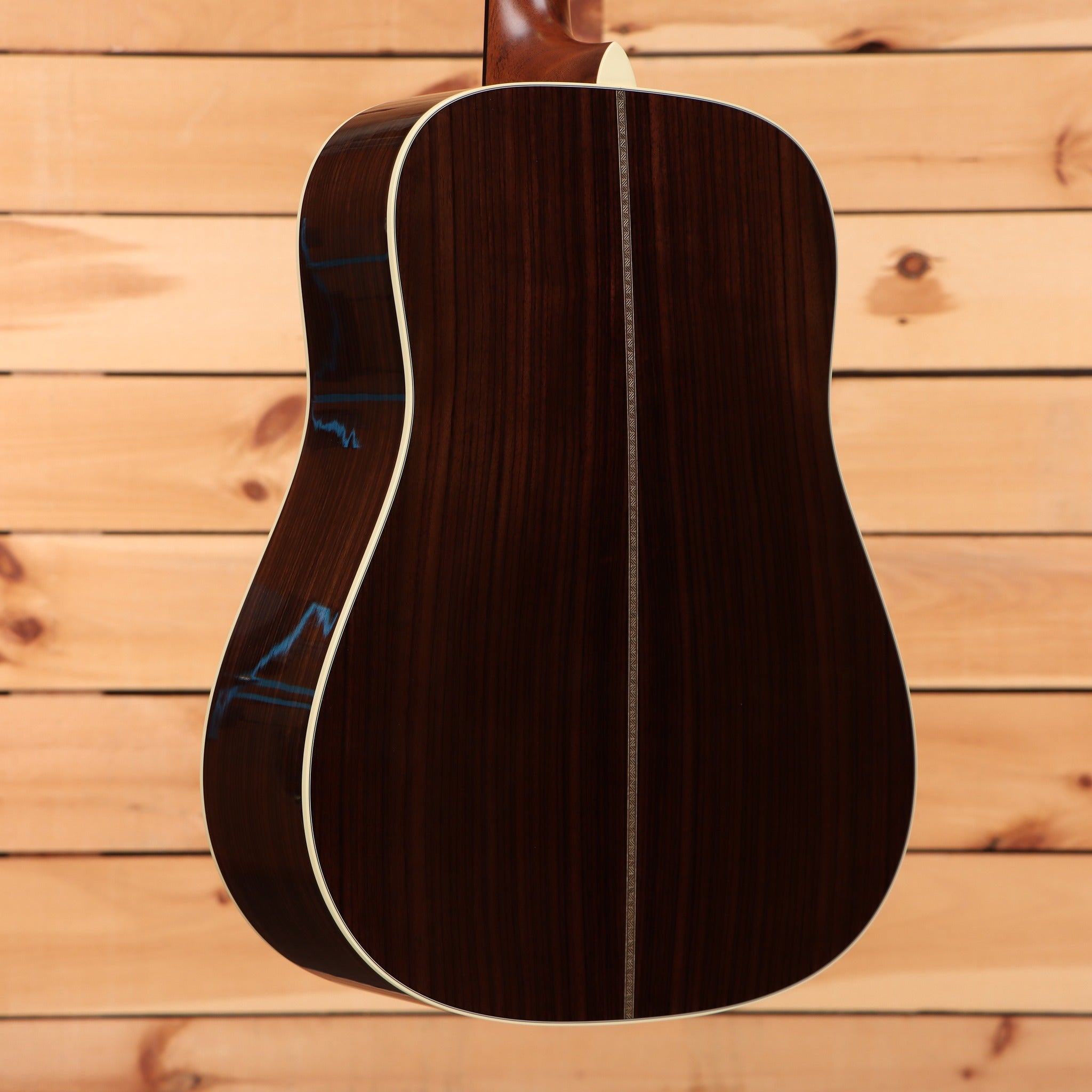 Martin HD-28 dreadnought acoustic guitar Natural with rosewood back and herringbone center strip binding