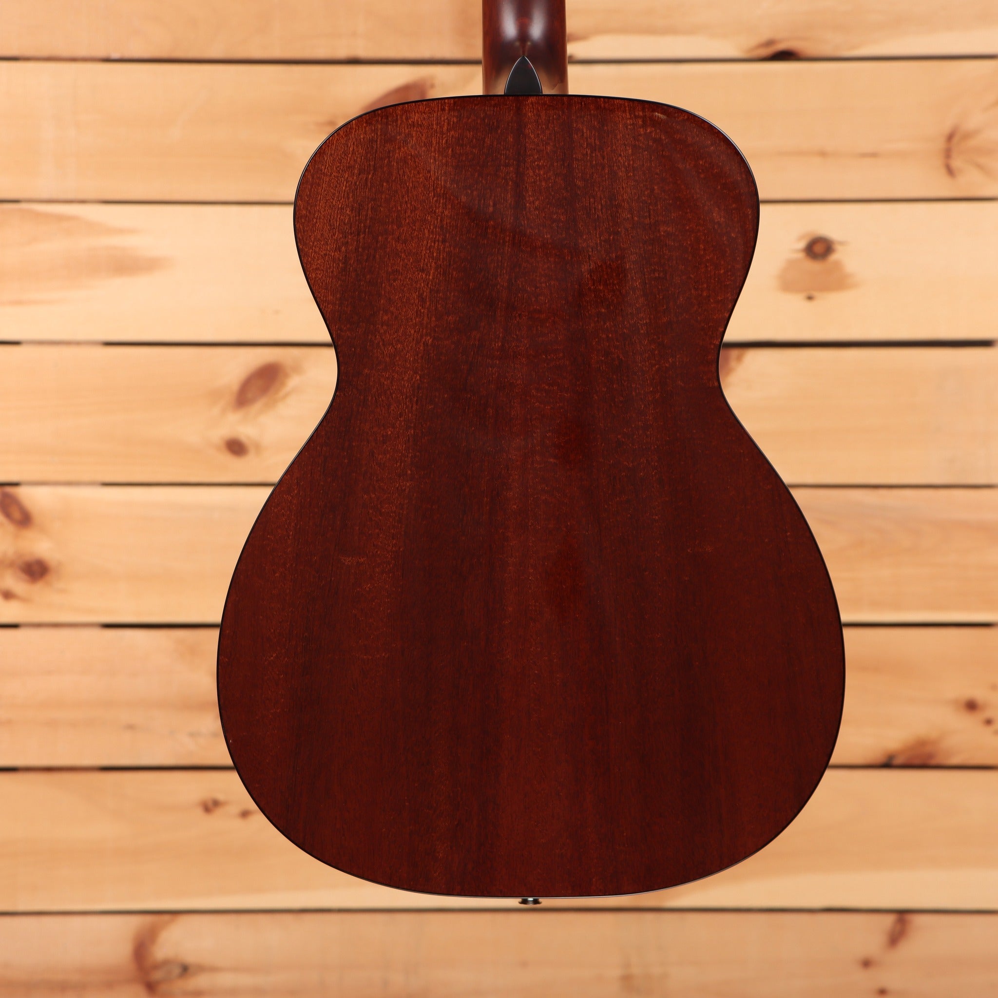 Eastman E1OM Deluxe - Natural – Righteous Guitars