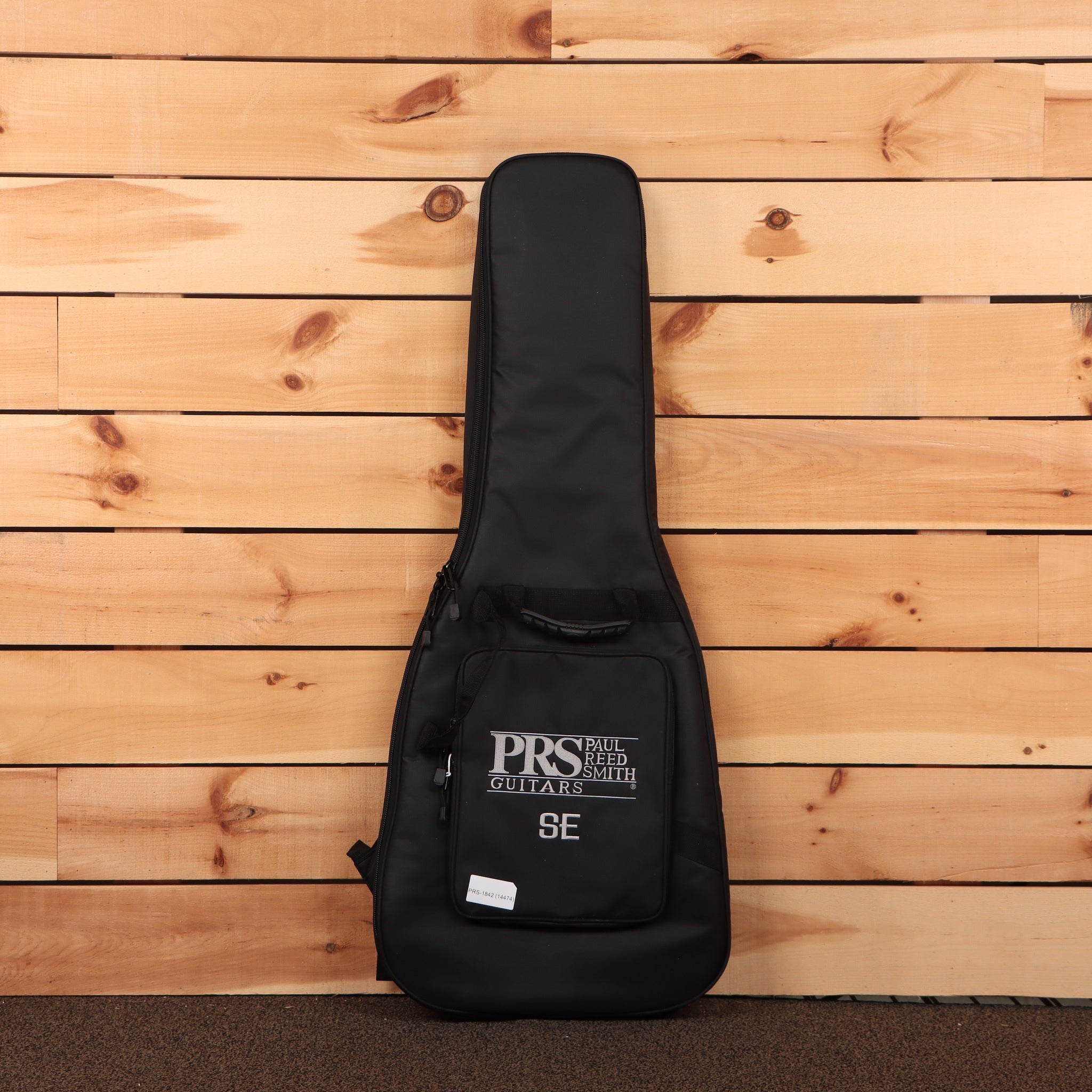 PRS Paul Reed Smith SE Hollowbody I Piezo gig bag black padded case with SE logo and zippered pocket