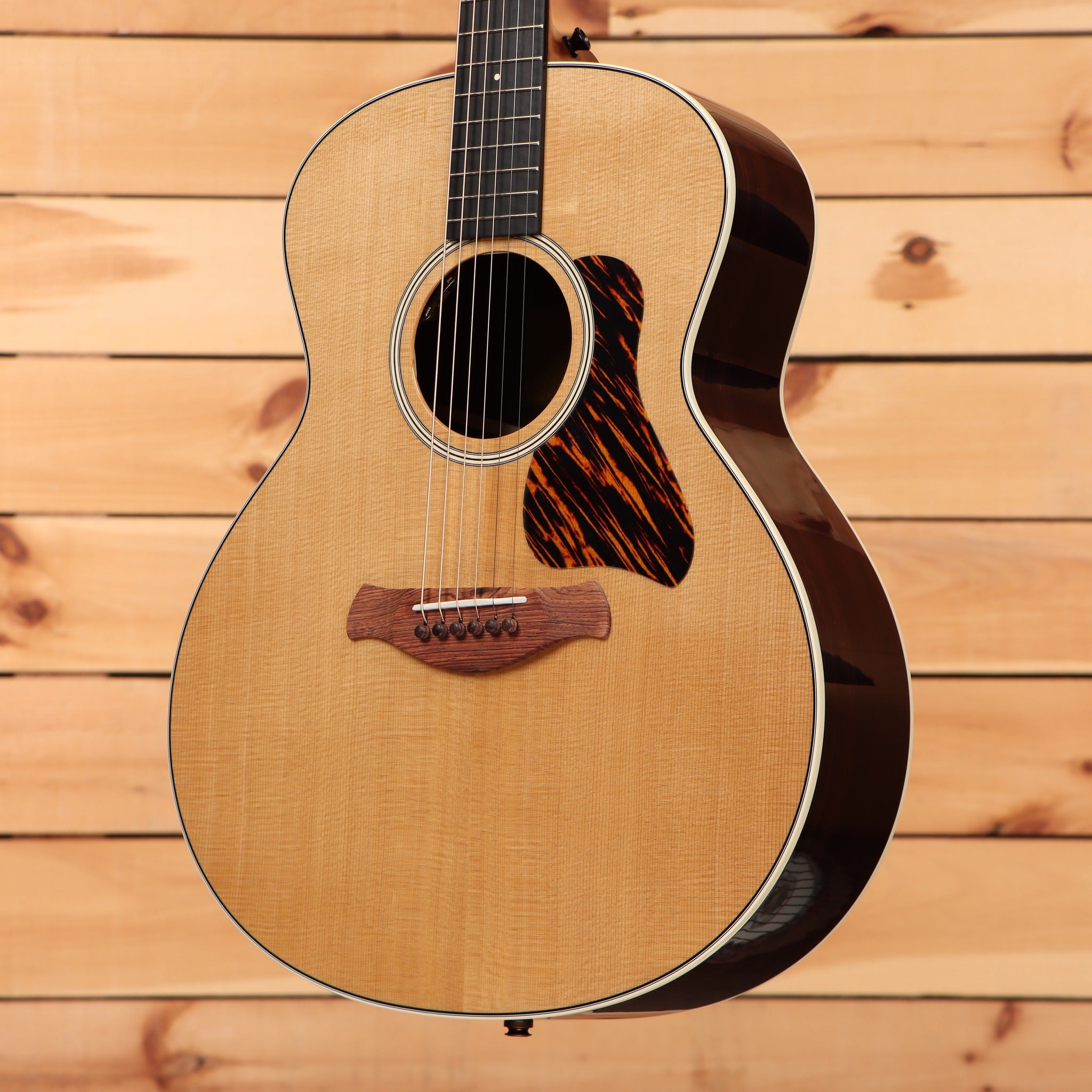 Taylor 714e Gold Label jumbo acoustic-electric guitar Natural spruce top with tortoiseshell pickguard and ebony fretboard