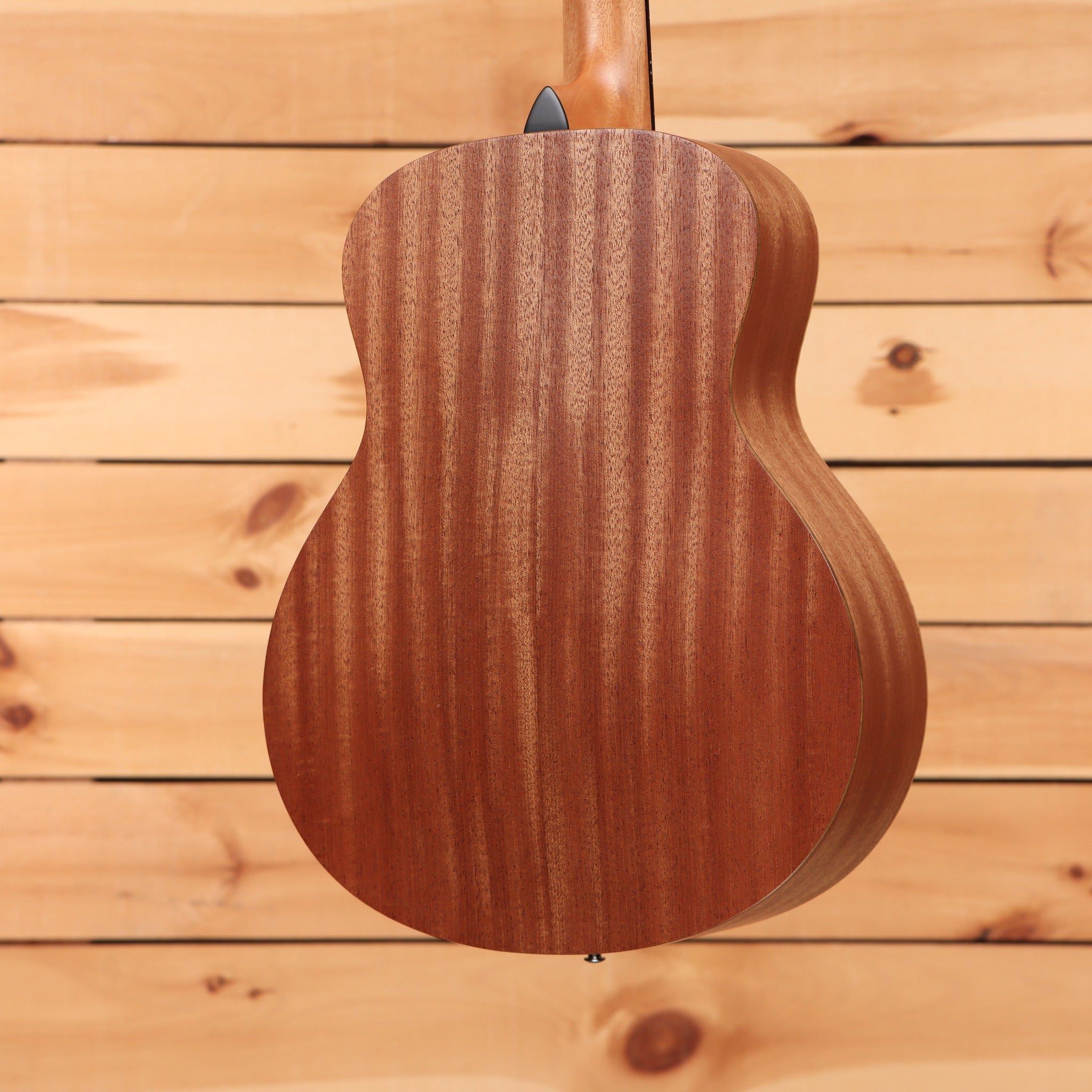 Taylor GS Mini acoustic guitar Natural finish with solid mahogany back and sides