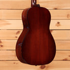 Eastman E10P-TC parlor acoustic guitar Natural finish with figured mahogany back and sides