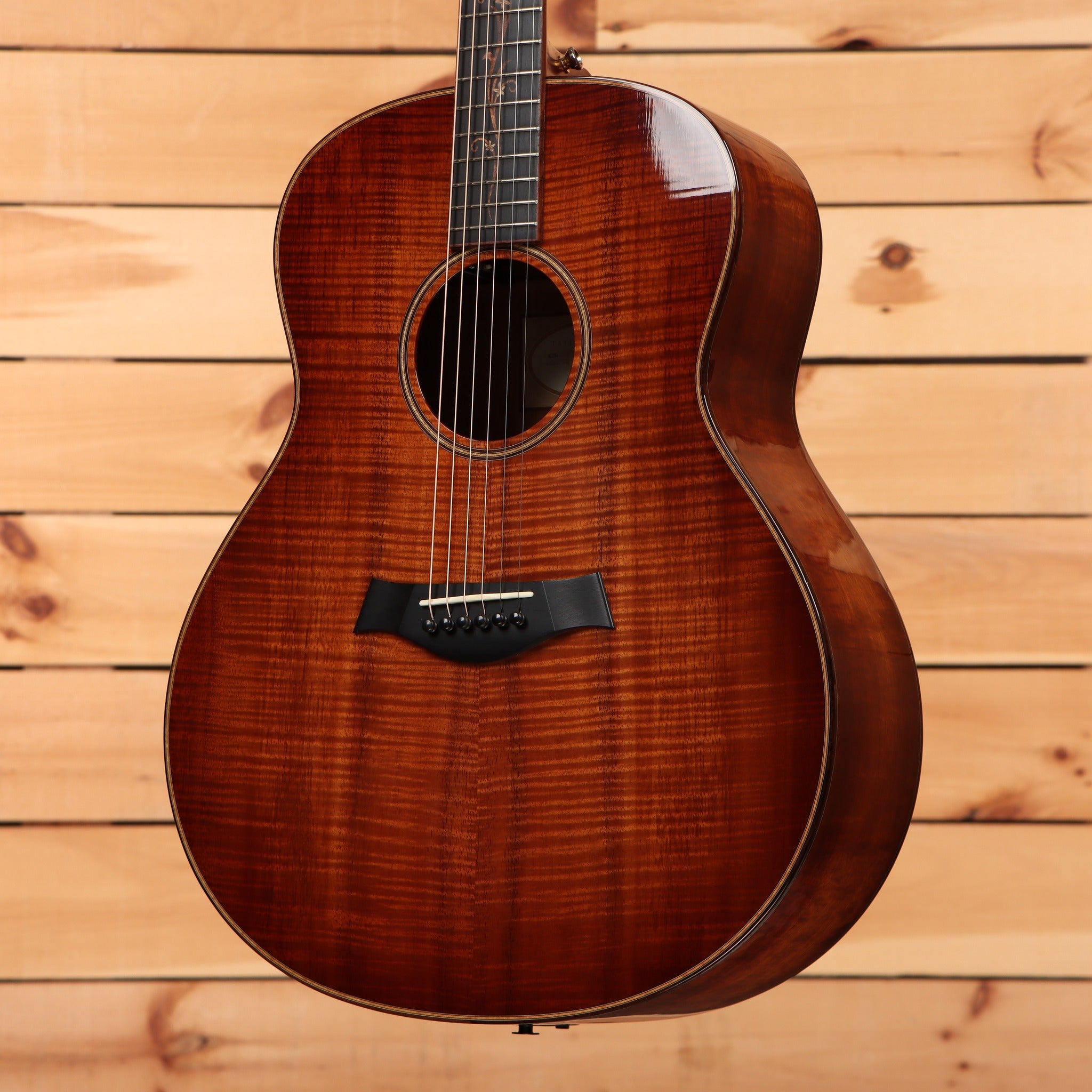 Taylor K28e acoustic-electric guitar Shaded Edgeburst with stunning flamed koa top and ebony fretboard