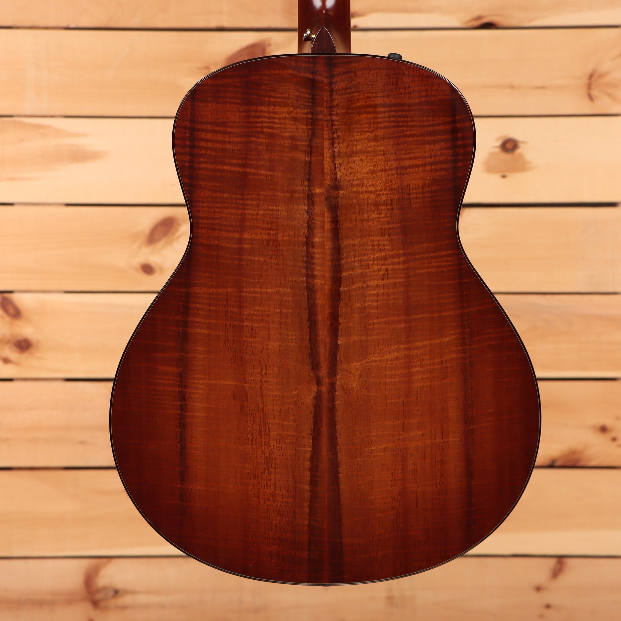 Taylor K28e acoustic-electric guitar Shaded Edgeburst with figured koa back and binding