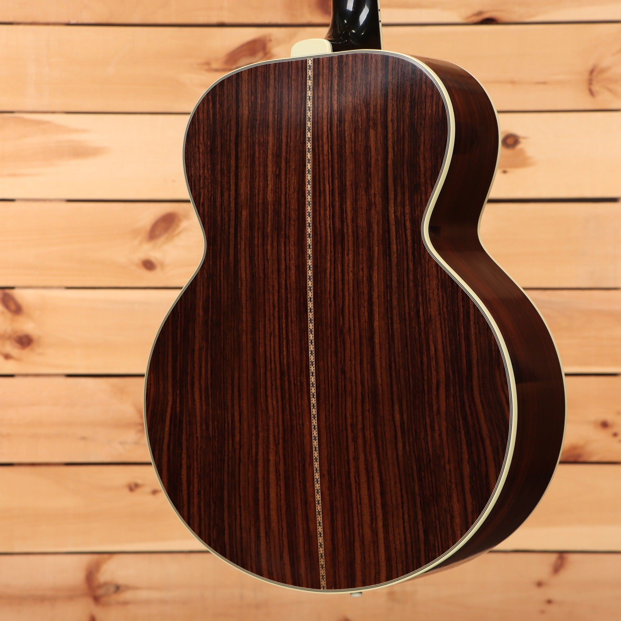 Gibson Pre-War SJ-200 Rosewood acoustic jumbo guitar Vintage Sunburst with rosewood back and herringbone center strip