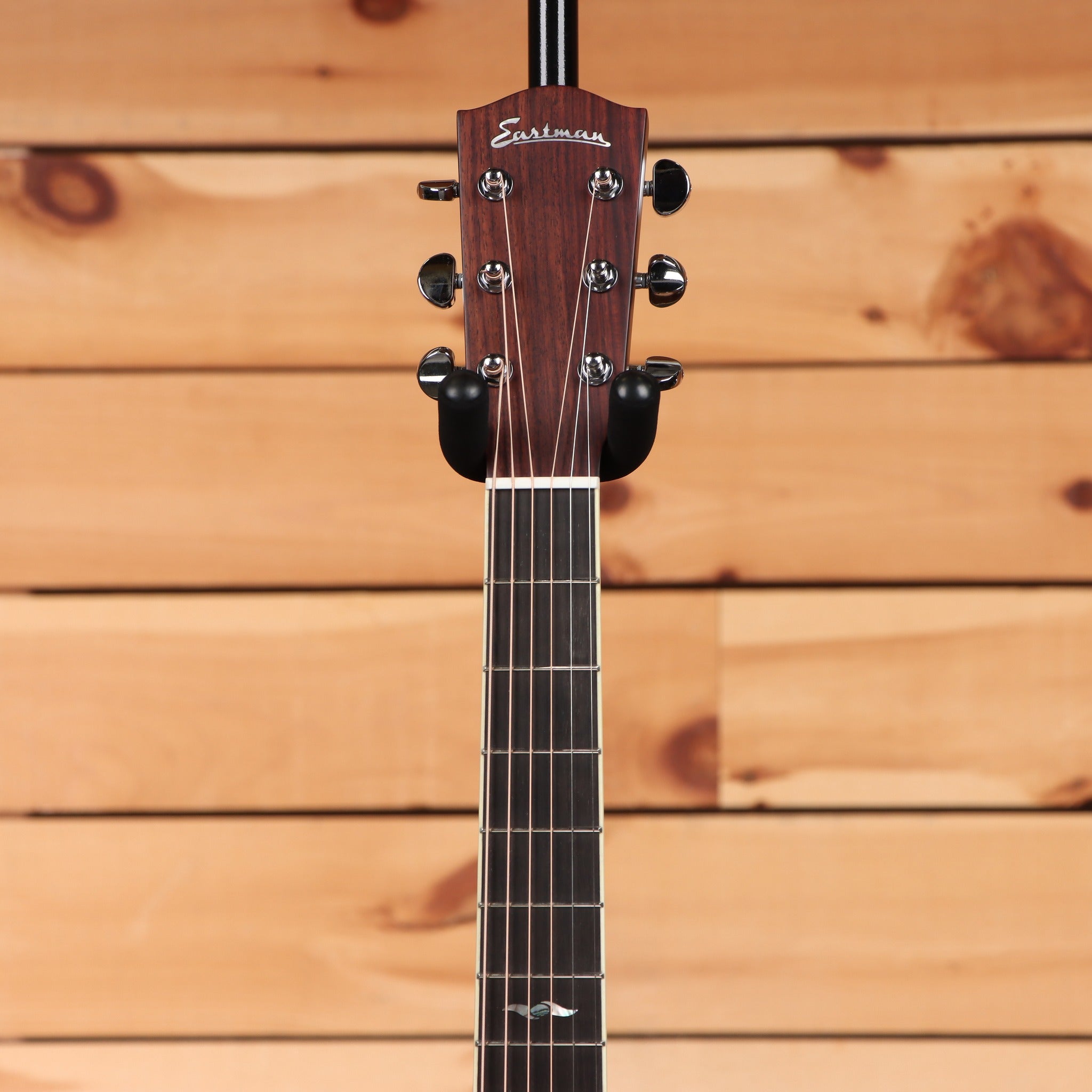 Eastman AC422CE acoustic-electric guitar Natural finish with dark rosewood fretboard and chrome tuners