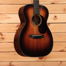 Martin 00-18 Joe Bonamassa acoustic guitar 1937 Sunburst finish with tortoise pickguard and ebony fretboard