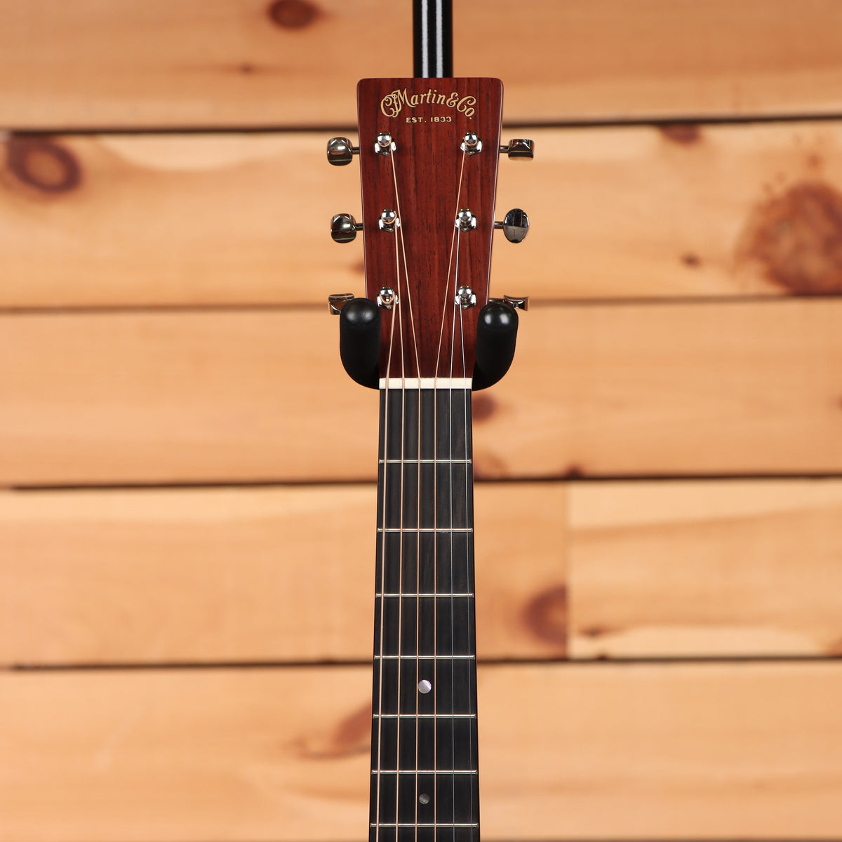 Martin 00-18 Joe Bonamassa 1937 Sunburst acoustic guitar headstock with mahogany neck and ebony fretboard