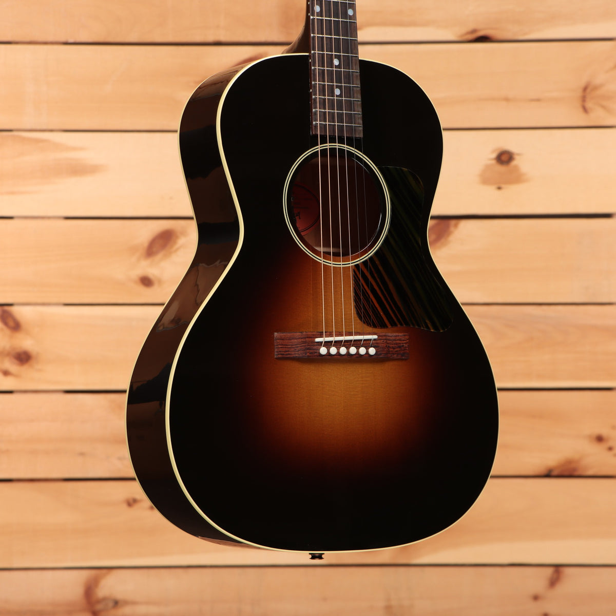 Gibson L-00 Original parlor acoustic guitar Vintage Sunburst finish with cream body binding and rosewood bridge