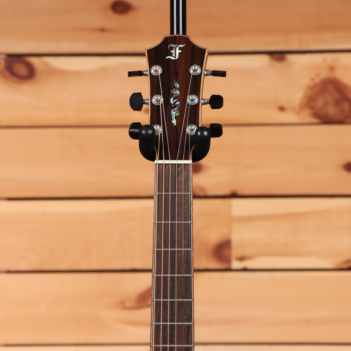 Furch LTD Backstage Red Gc-LX acoustic guitar Natural with rosewood fretboard and abalone headstock inlay