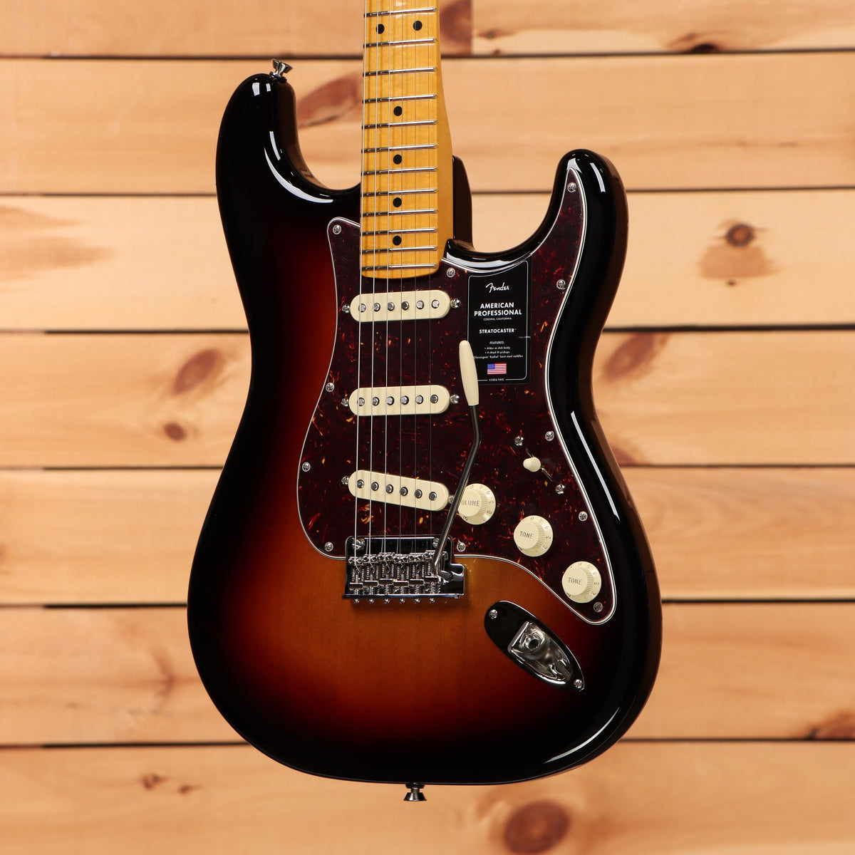 Fender American Professional Stratocaster electric guitar 3 Tone Sunburst with maple neck and tortoiseshell pickguard
