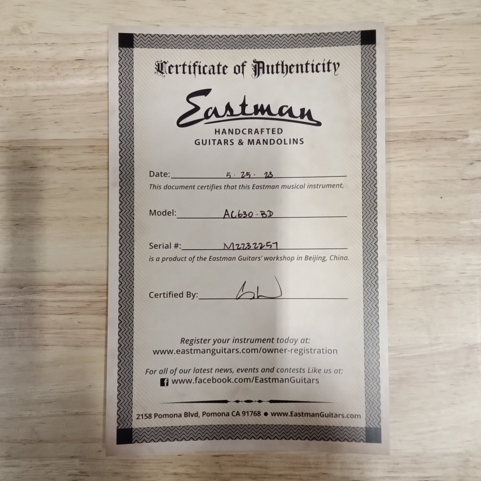 Eastman AC630-BD acoustic guitar natural finish with certificate of authenticity
