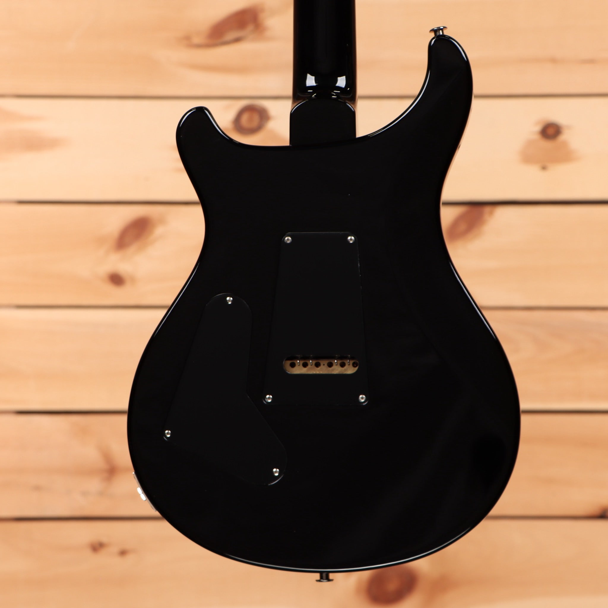 Paul Reed Smith Custom 24 electric guitar Purple Mist black finish with dual humbucker pickups
