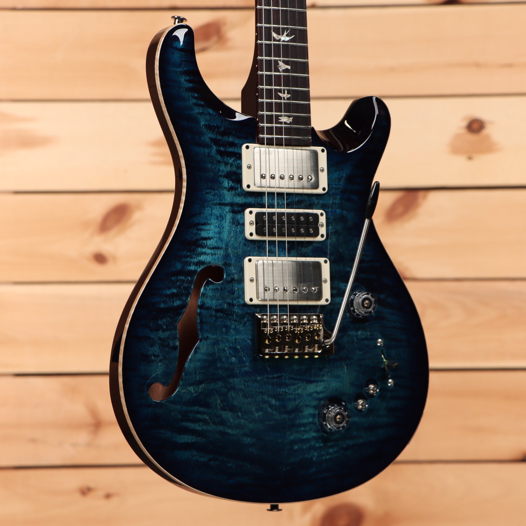 Paul Reed Smith Special semi-hollow electric guitar Cobalt Blue with flame maple top and humbuckers