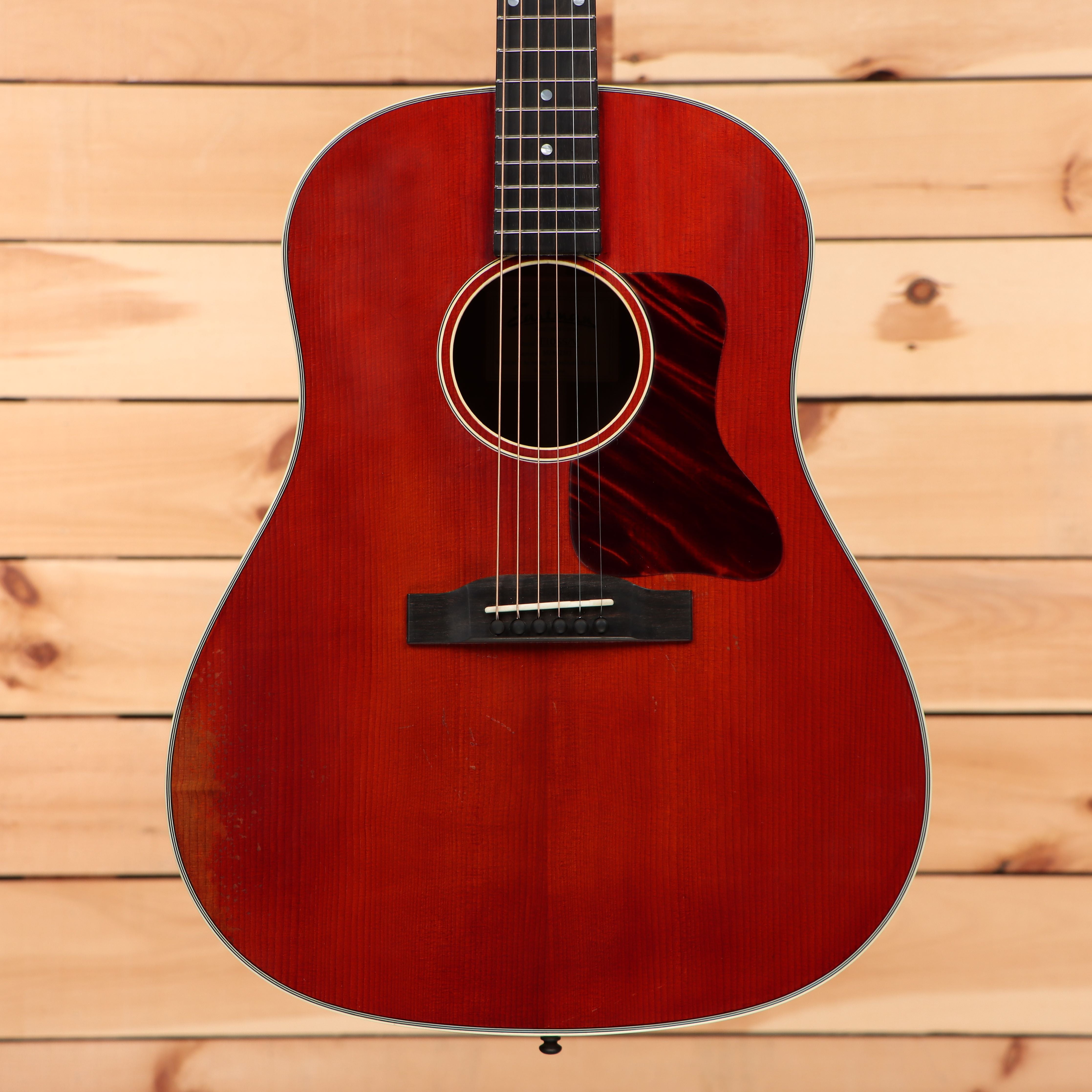 Eastman E10SSV dreadnought acoustic guitar antique red finish with black pickguard