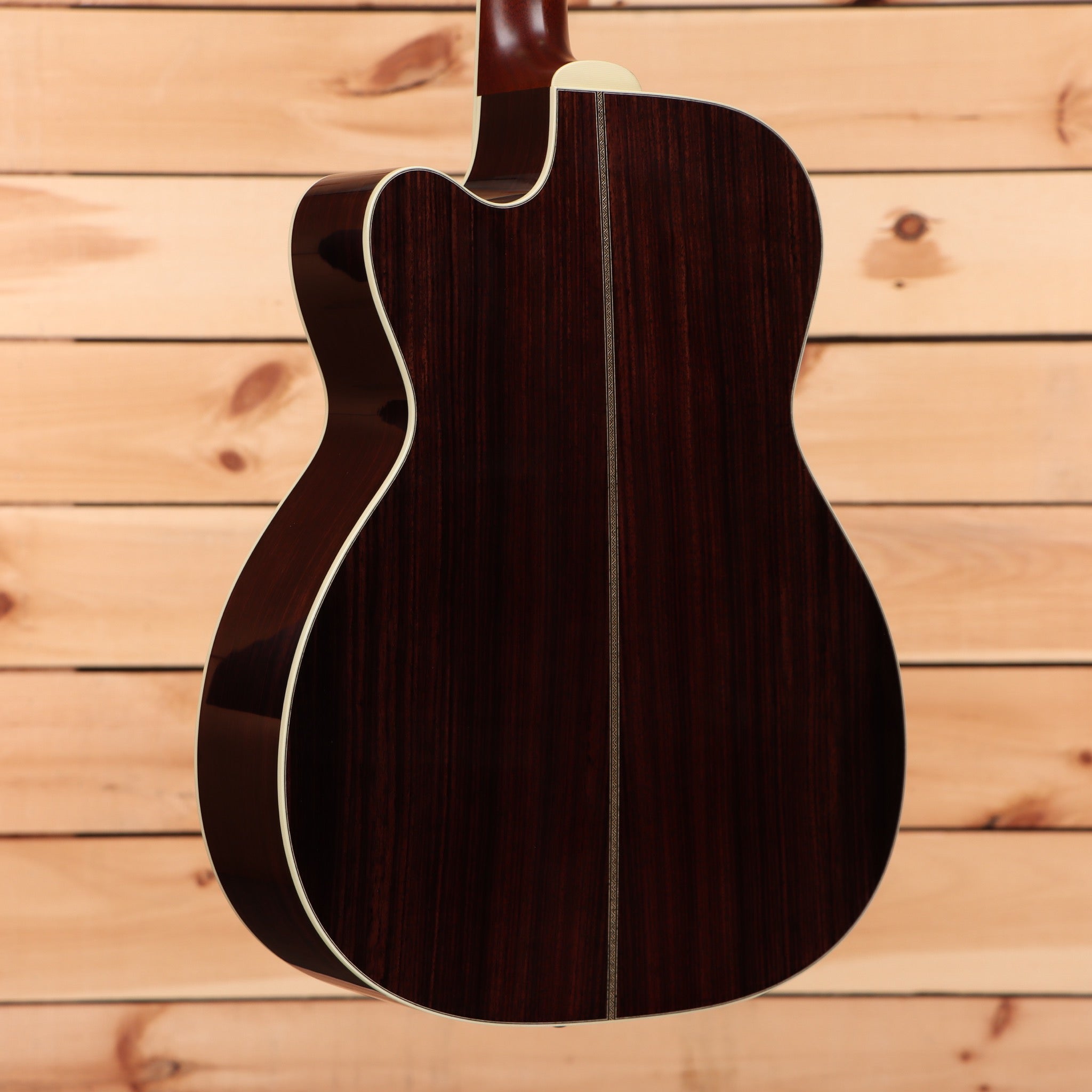 Santa Cruz OM Custom acoustic guitar Buttered Toast Sunburst finish with cream binding