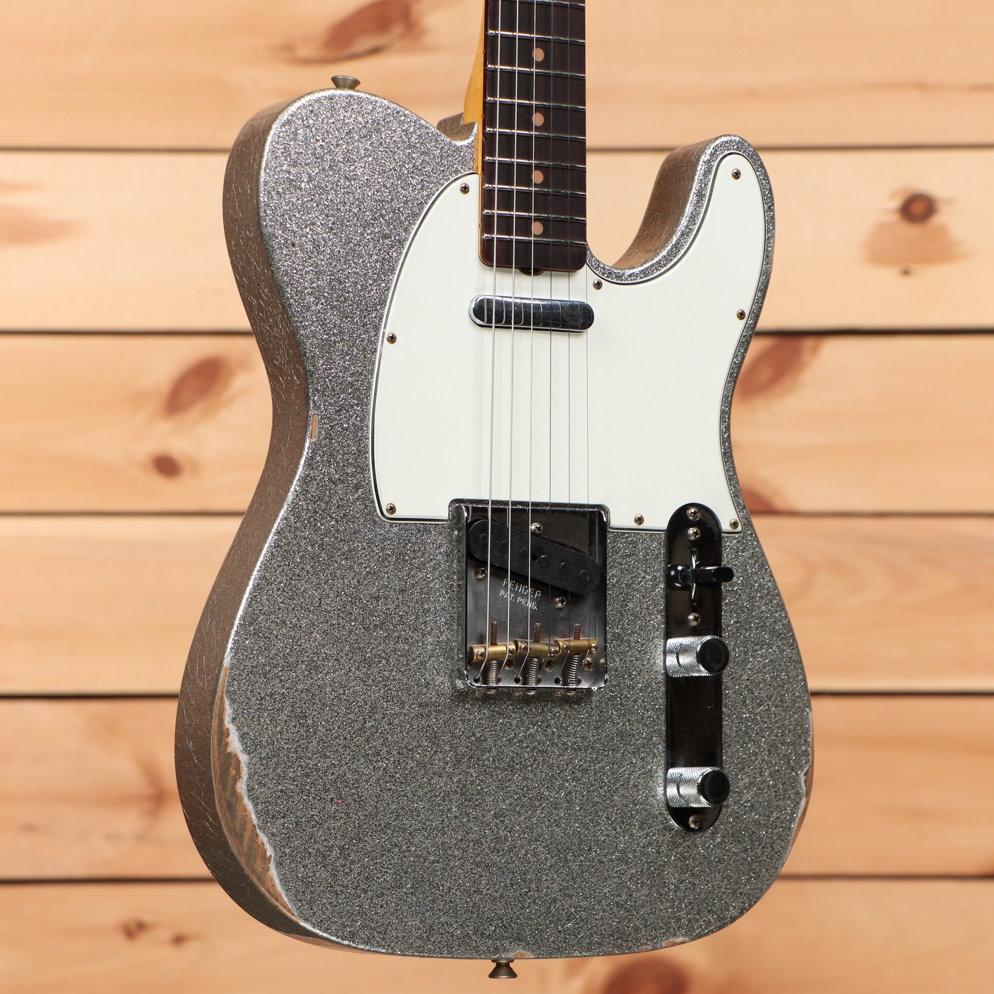 Fender Custom Shop Limited 1961 Telecaster Relic electric guitar Aged Silver Sparkle with single-coil pickup