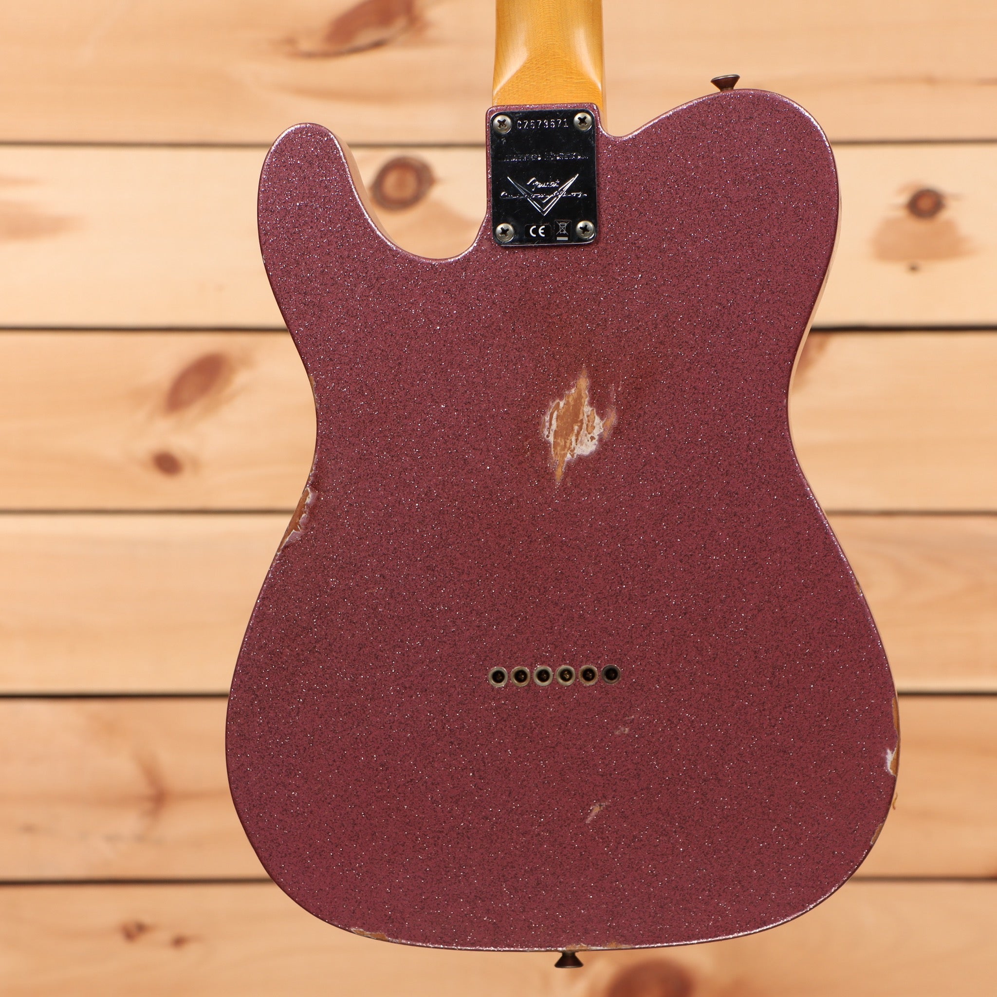 Fender Custom Shop Limited 1961 Telecaster Relic electric guitar Aged Champagne Sparkle with single-coil pickups