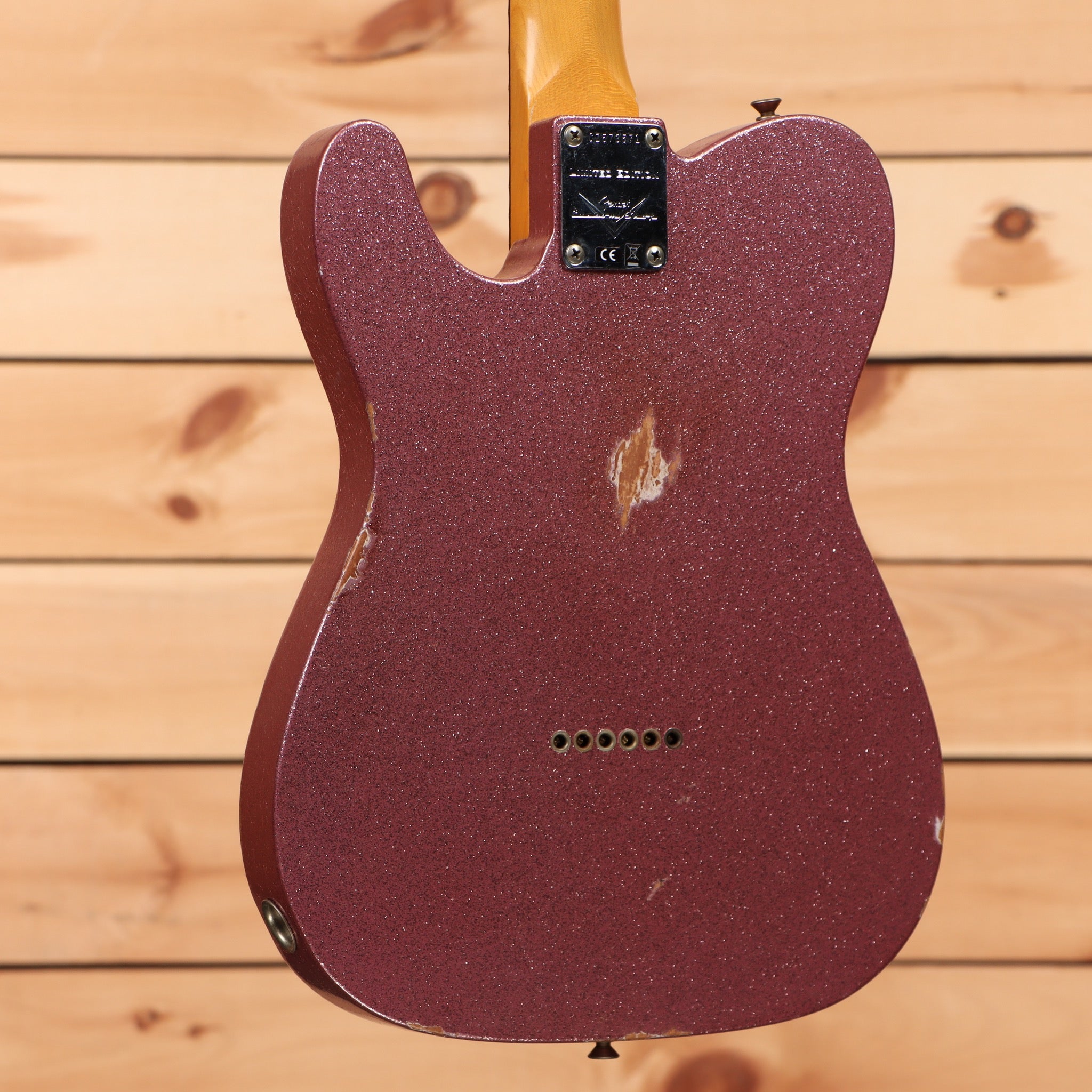 Fender Custom Shop Limited 1961 Telecaster Relic electric guitar Aged Champagne Sparkle with single-coil pickups