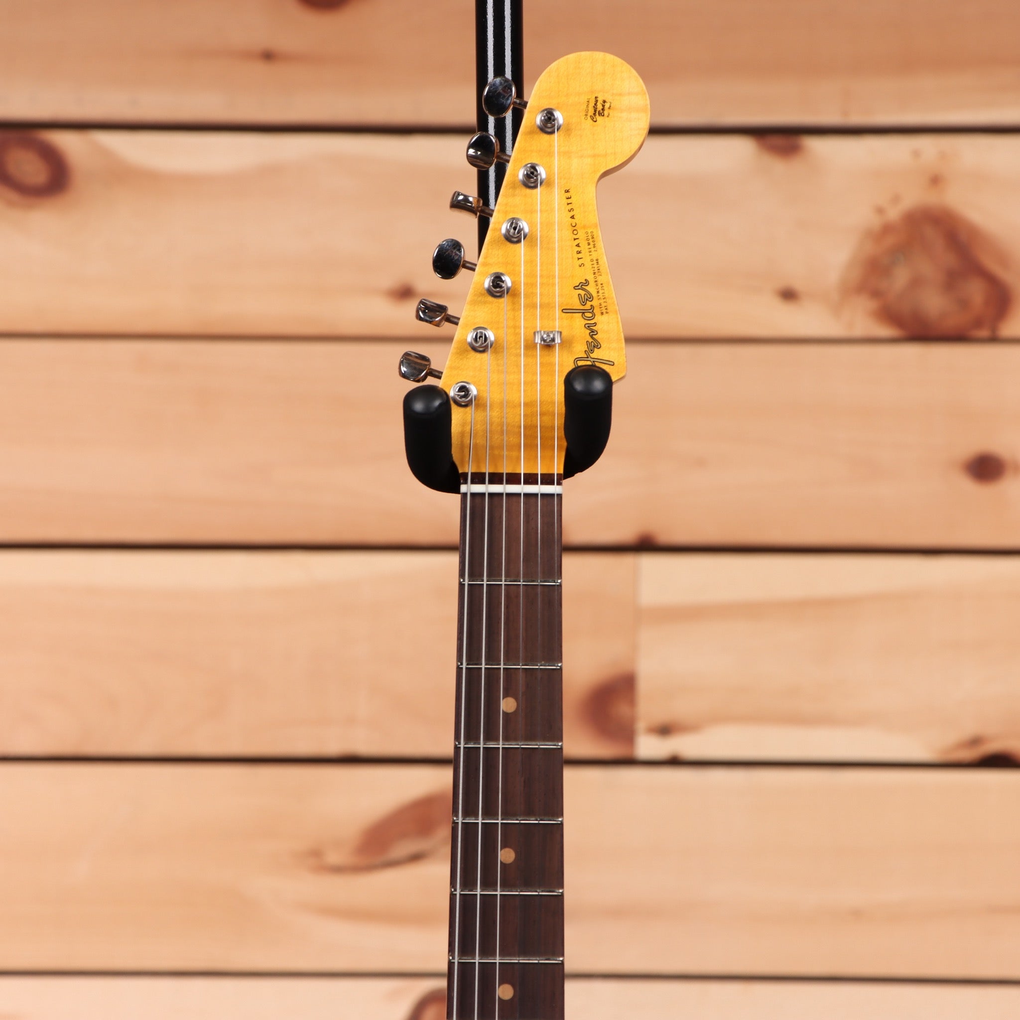 Fender Custom Shop Ltd 1964 Stratocaster Journeyman Relic electric guitar Inca Silver with maple neck