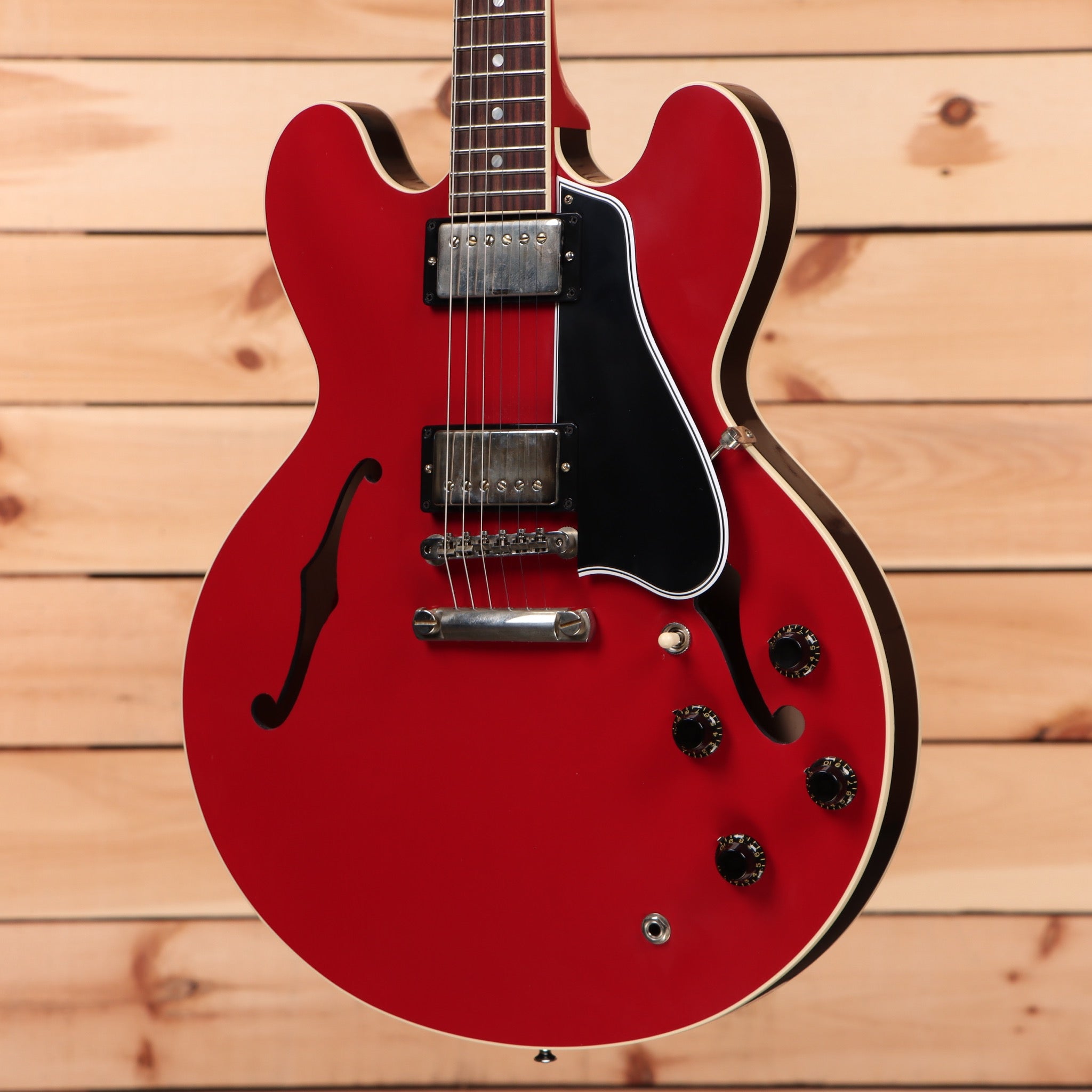 Gibson 1959 ES-335 semi-hollow electric guitar Cardinal Red with f-holes and dual humbuckers