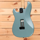 Paul Reed Smith Silver Sky electric guitar Polar Blue rosewood fretboard with tremolo bridge