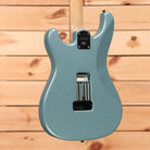 Paul Reed Smith Silver Sky Rosewood electric guitar Polar Blue with tremolo bridge