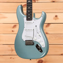 Paul Reed Smith Silver Sky electric guitar Polar Blue with rosewood fretboard and white pickguard