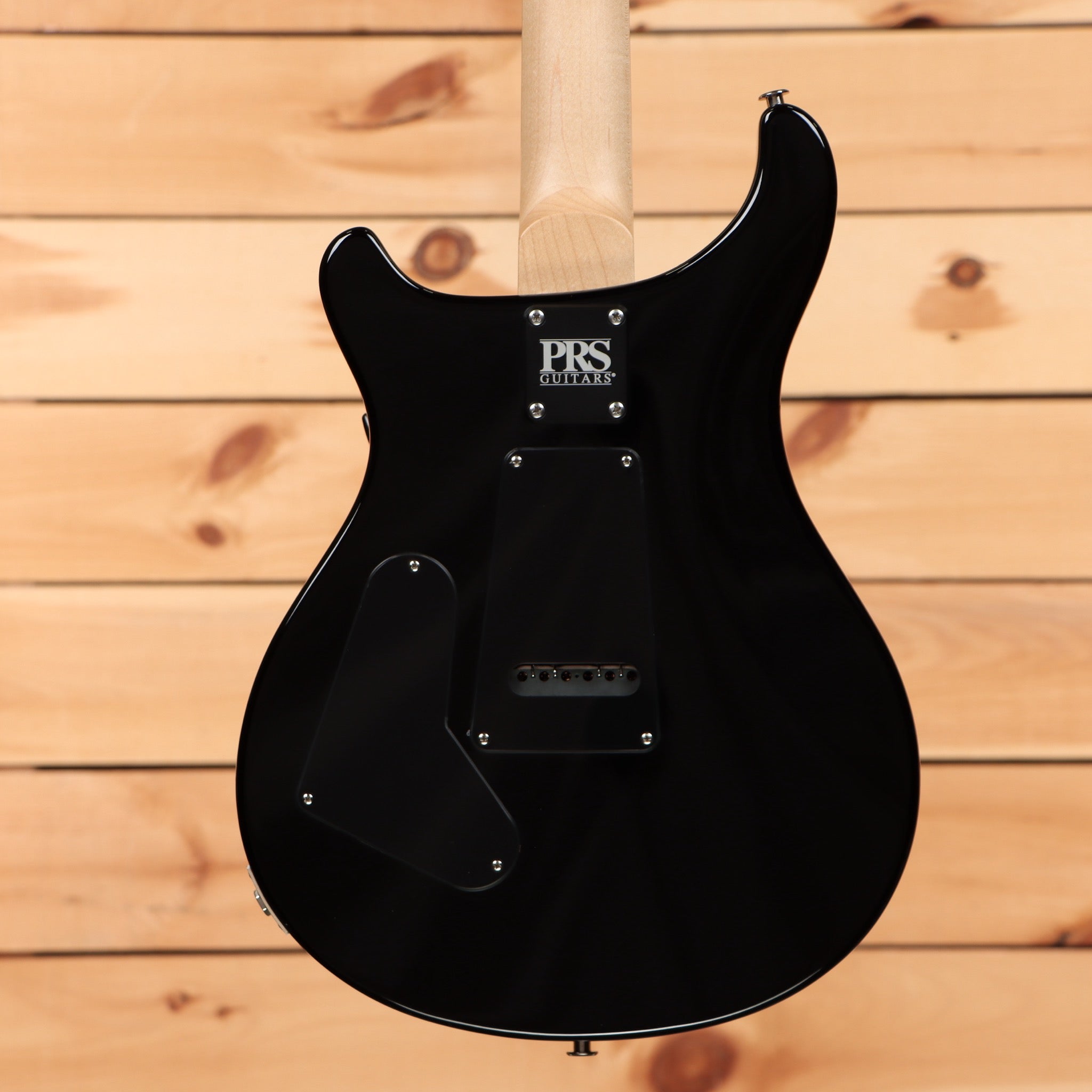 Paul Reed Smith Limited Righteous Run CE-24 electric guitar Emerald Green with double-cutaway body and dual humbuckers