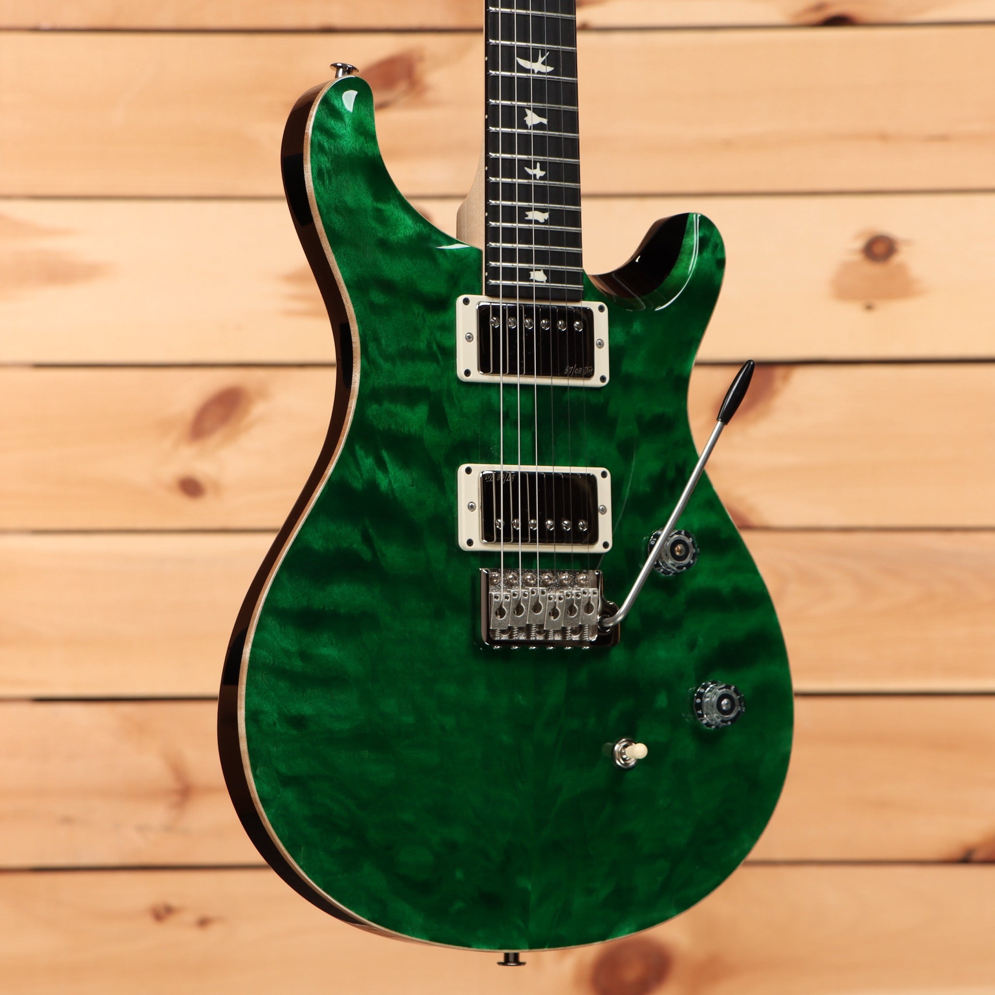 Paul Reed Smith Limited Righteous Run CE-24 electric guitar Emerald Green with dual humbucker pickups