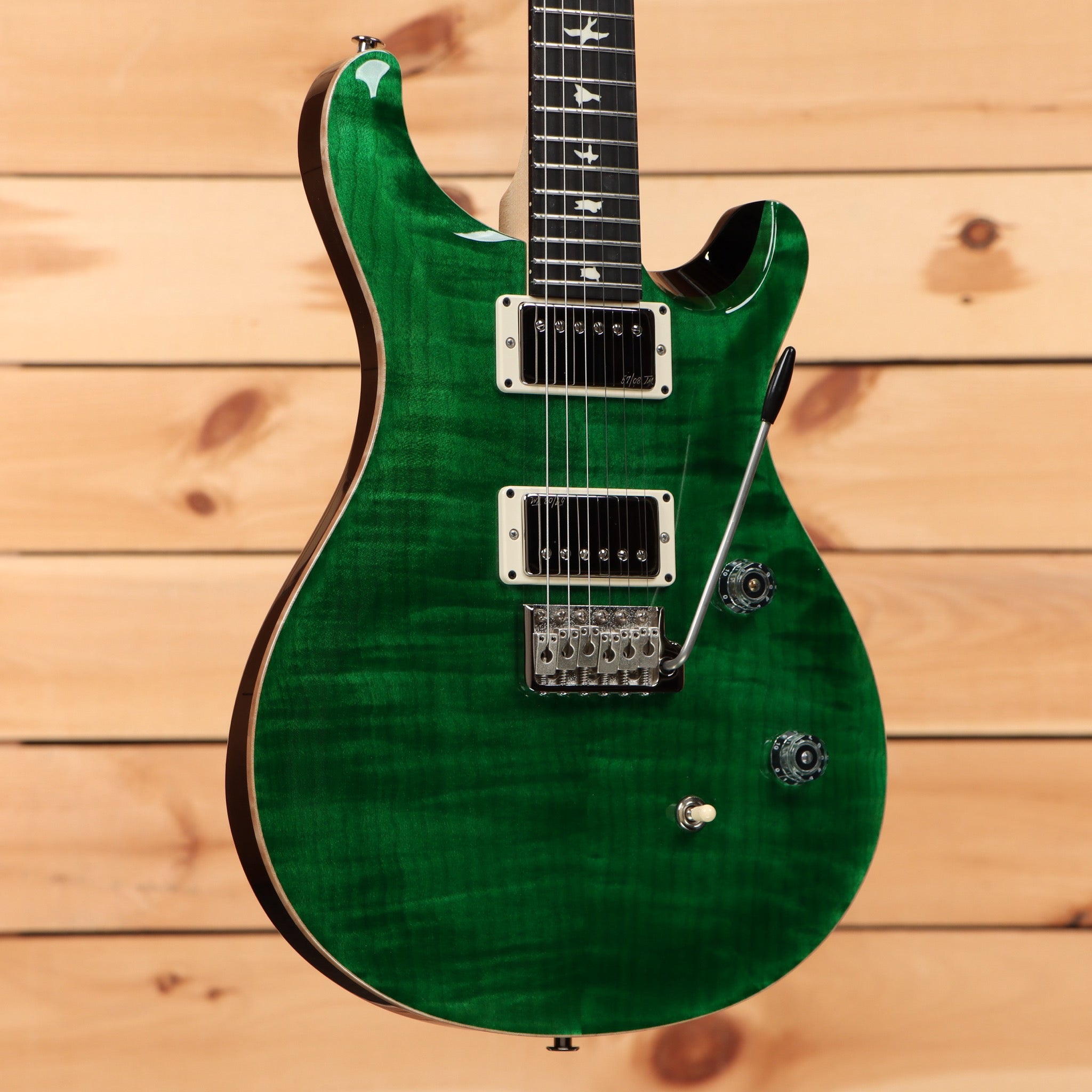 Paul Reed Smith Limited Righteous Run CE-24 electric guitar Emerald Green with dual humbucker pickups