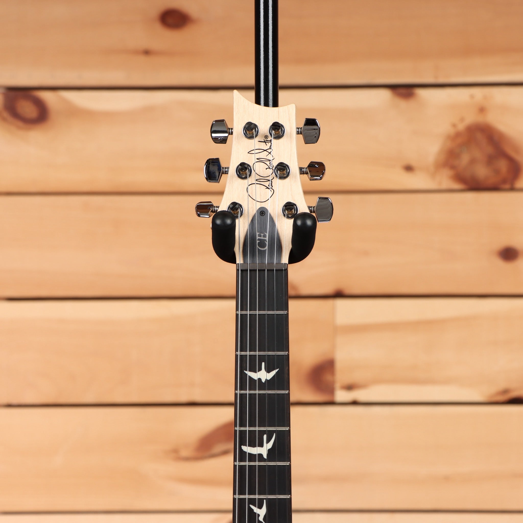 Paul Reed Smith Limited Righteous Run CE-24 electric guitar Emerald Green with maple neck and bird inlays