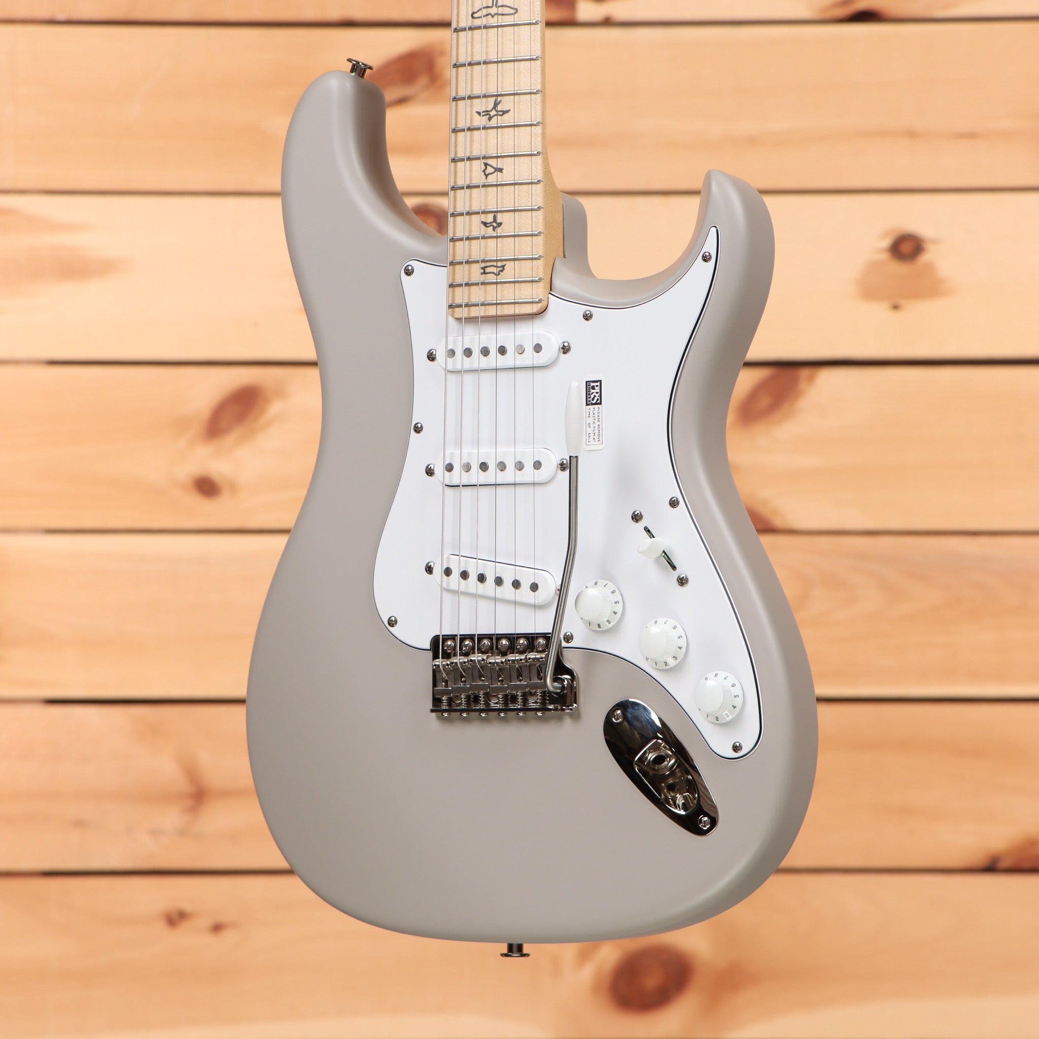 Paul Reed Smith Silver Sky electric guitar Moc Sand maple neck with three single-coil pickups