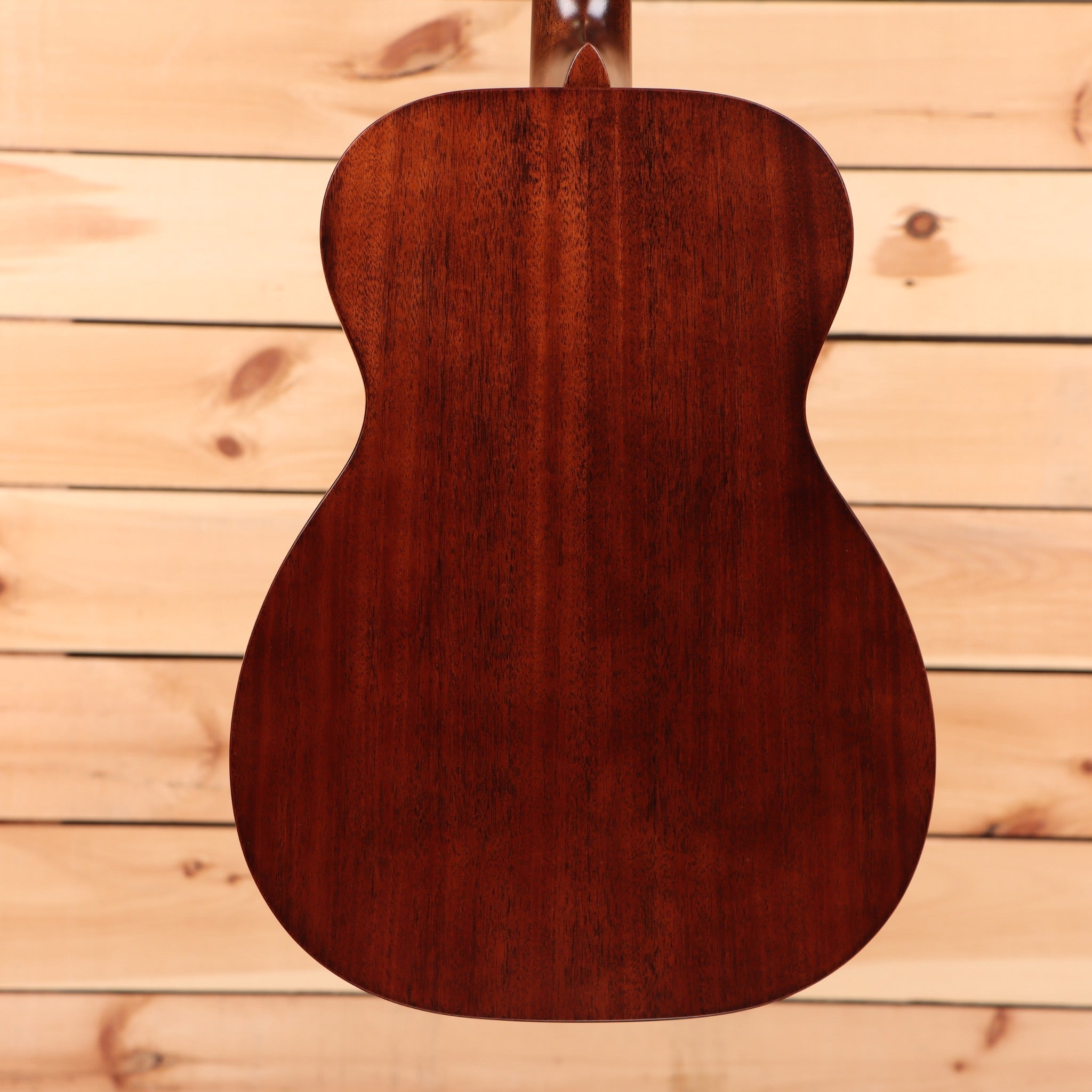 Martin 00-15M concert acoustic guitar natural finish with mahogany back and sides