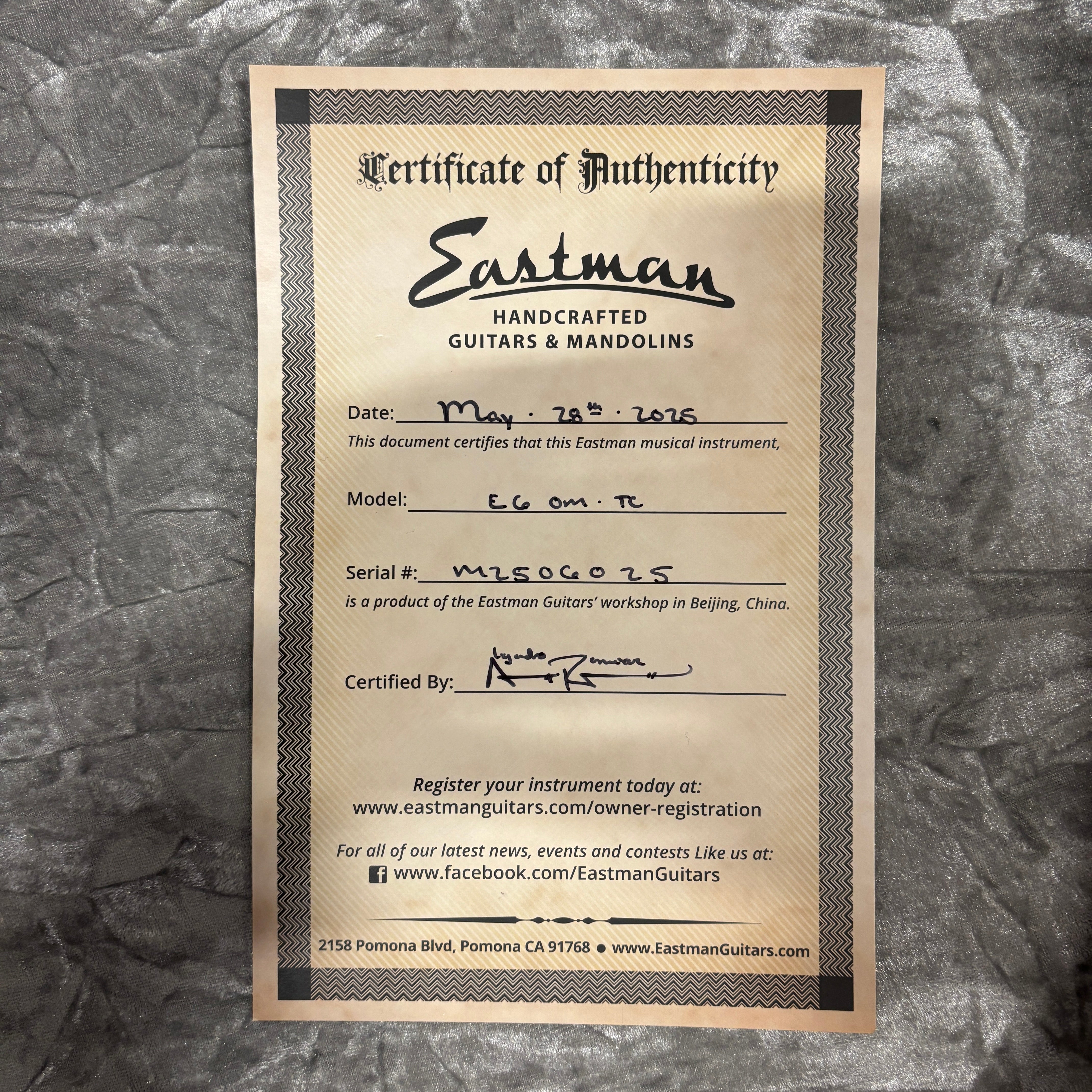 Eastman E6 OM TC handcrafted acoustic guitar natural finish certificate of authenticity