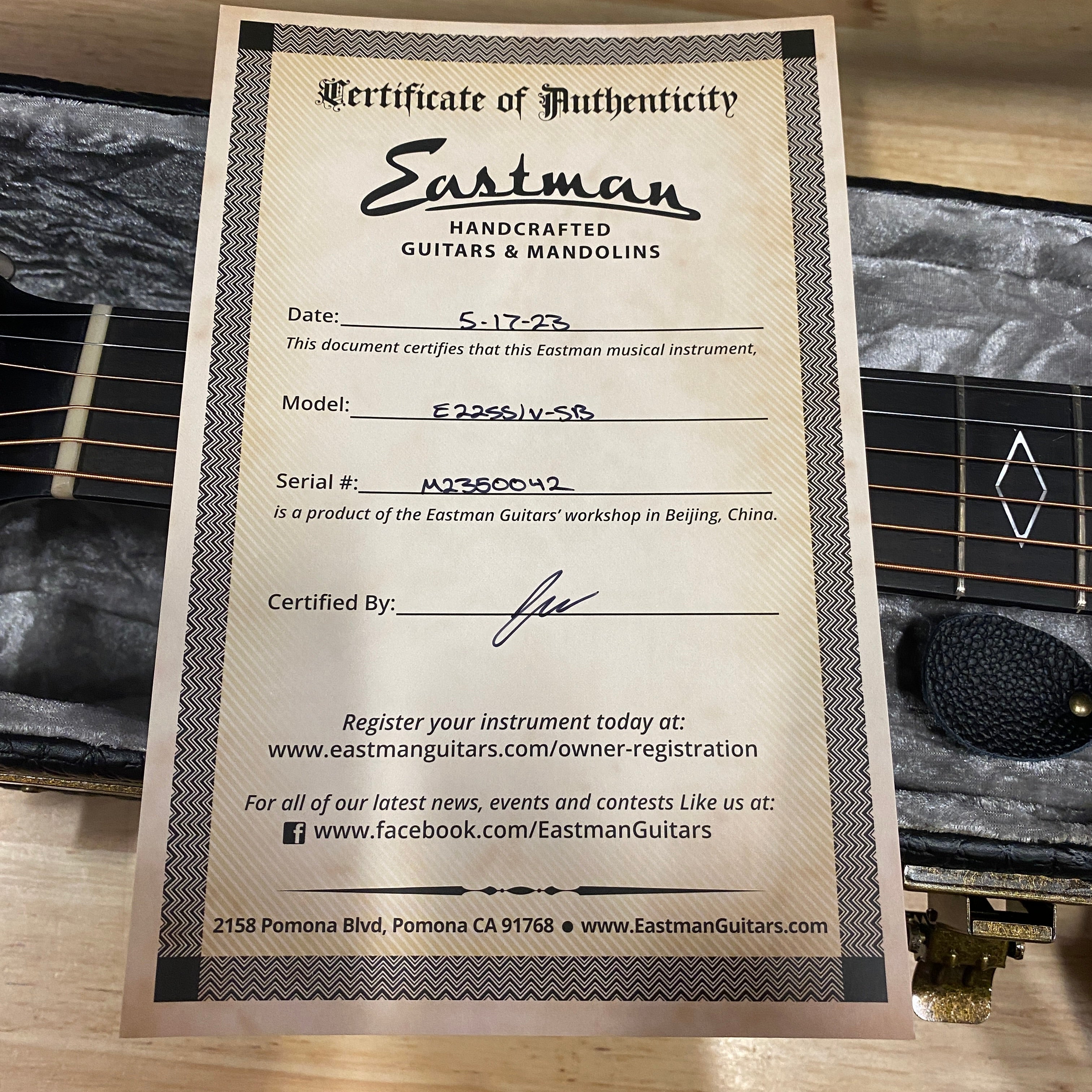 Eastman E22SSVSB sunburst semi-hollow body electric guitar with maple neck and certificate of authenticity