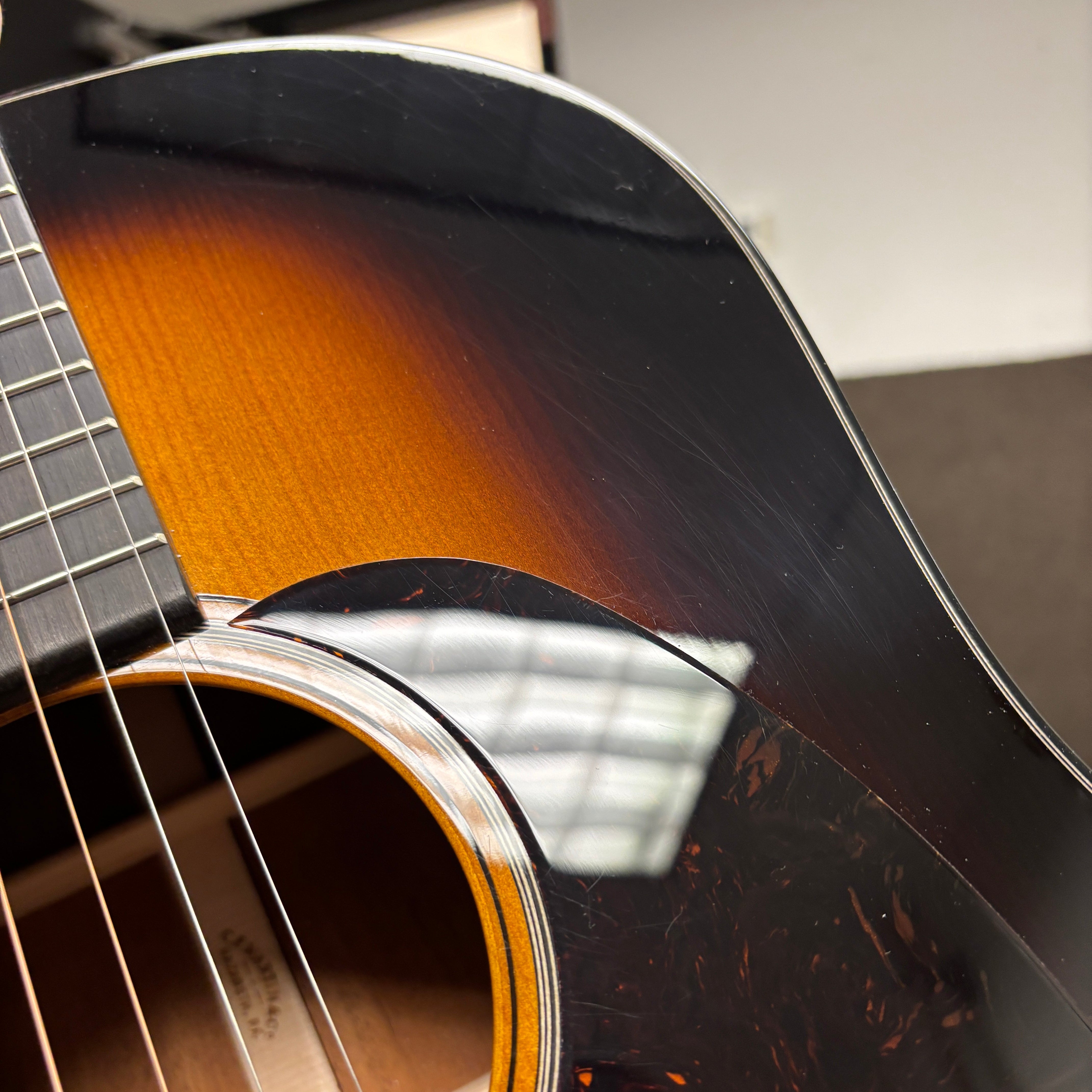Pre-owned Martin Special D12F dreadnought acoustic guitar sunburst finish with white binding