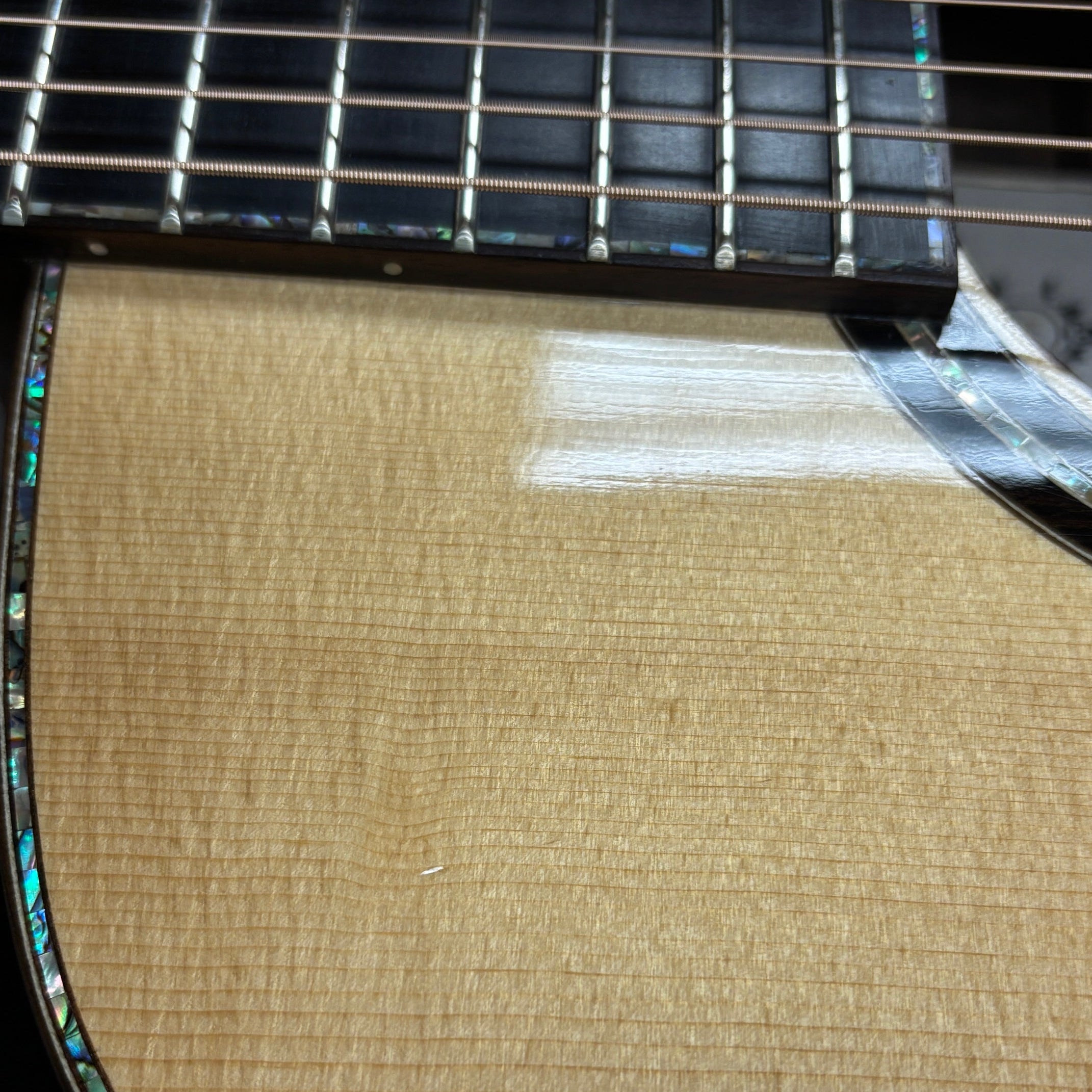 Maestro Private Collection Victoria pre-owned natural acoustic guitar with maple neck
