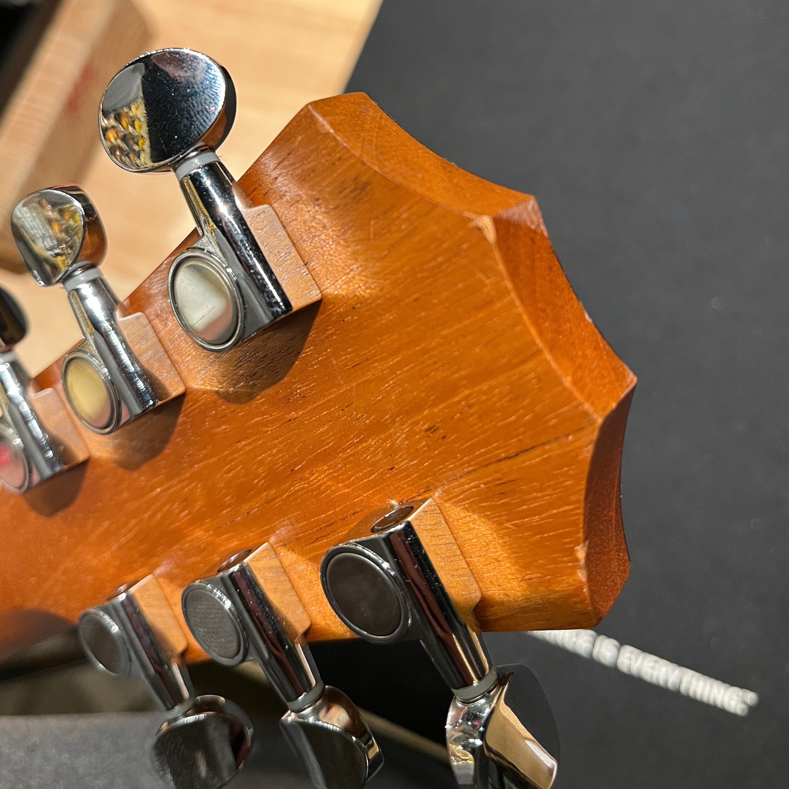 Taylor GS Mini-e Rosewood acoustic-electric guitar natural finish with chrome tuners