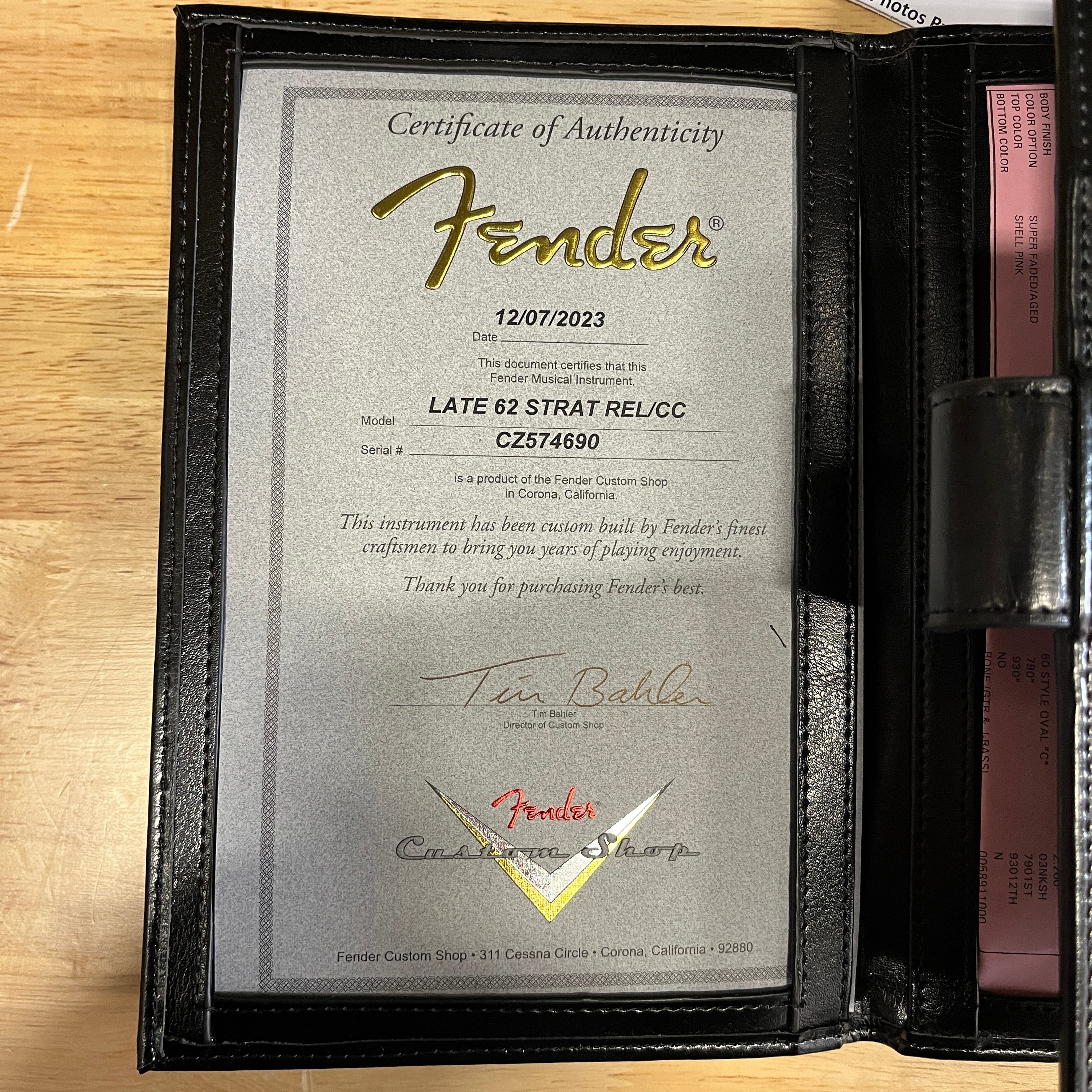 Fender Custom Shop Late 1962 Stratocaster Relic electric guitar Super Faded Aged Shell Pink with certificate of authenticity