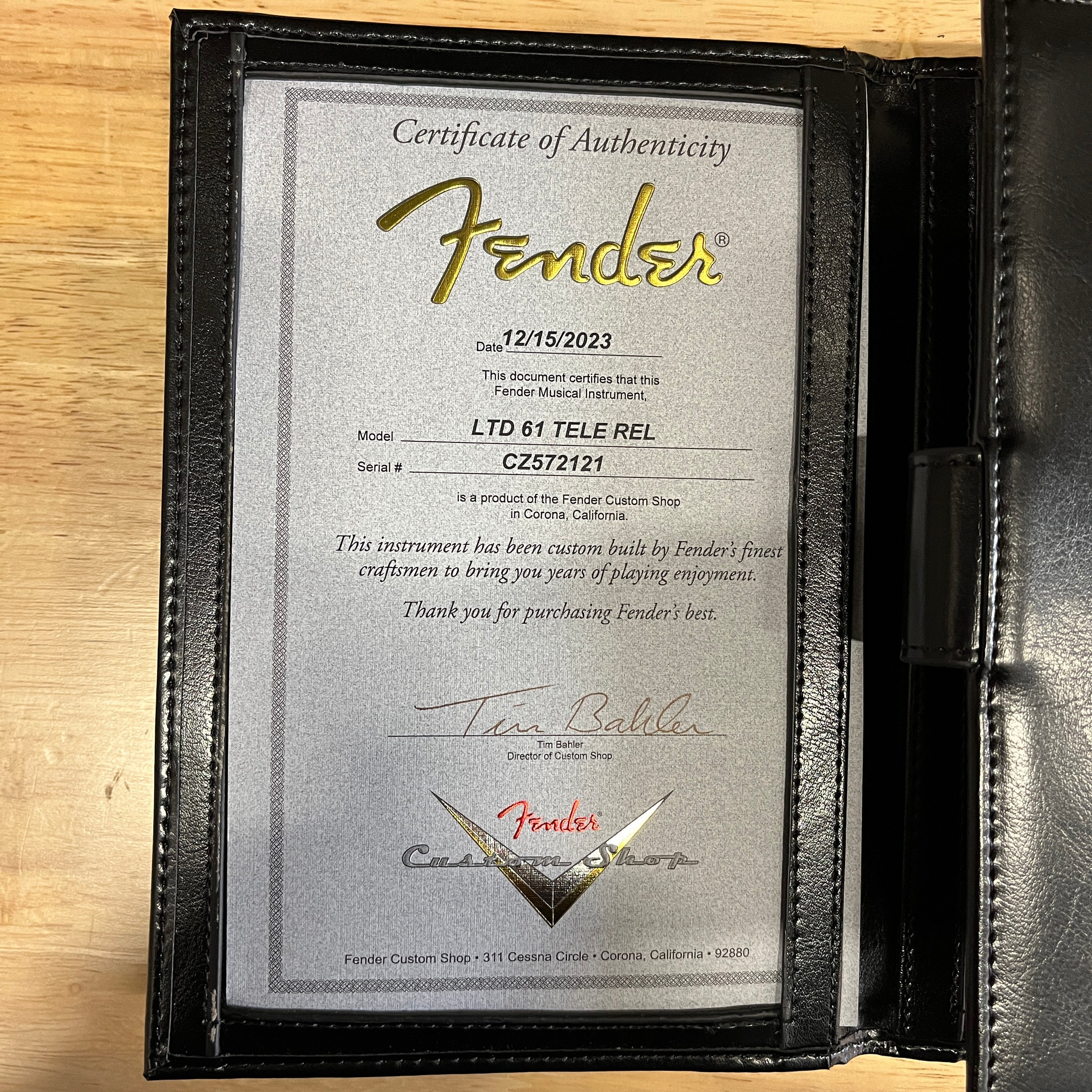 Fender Custom Shop Limited 1961 Telecaster Relic electric guitar Daphne Blue Sparkle with certificate of authenticity