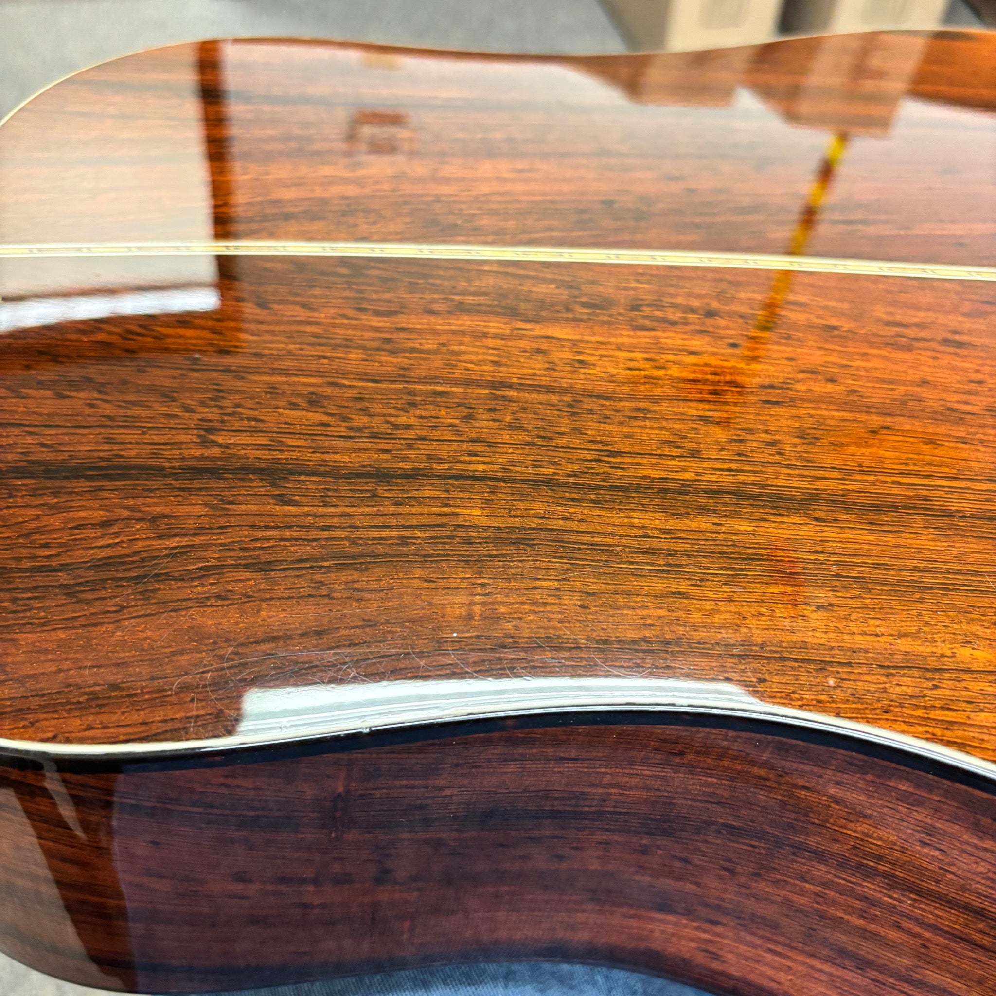 Santa Cruz D Model dreadnought acoustic guitar Natural finish with rosewood back and sides binding detail